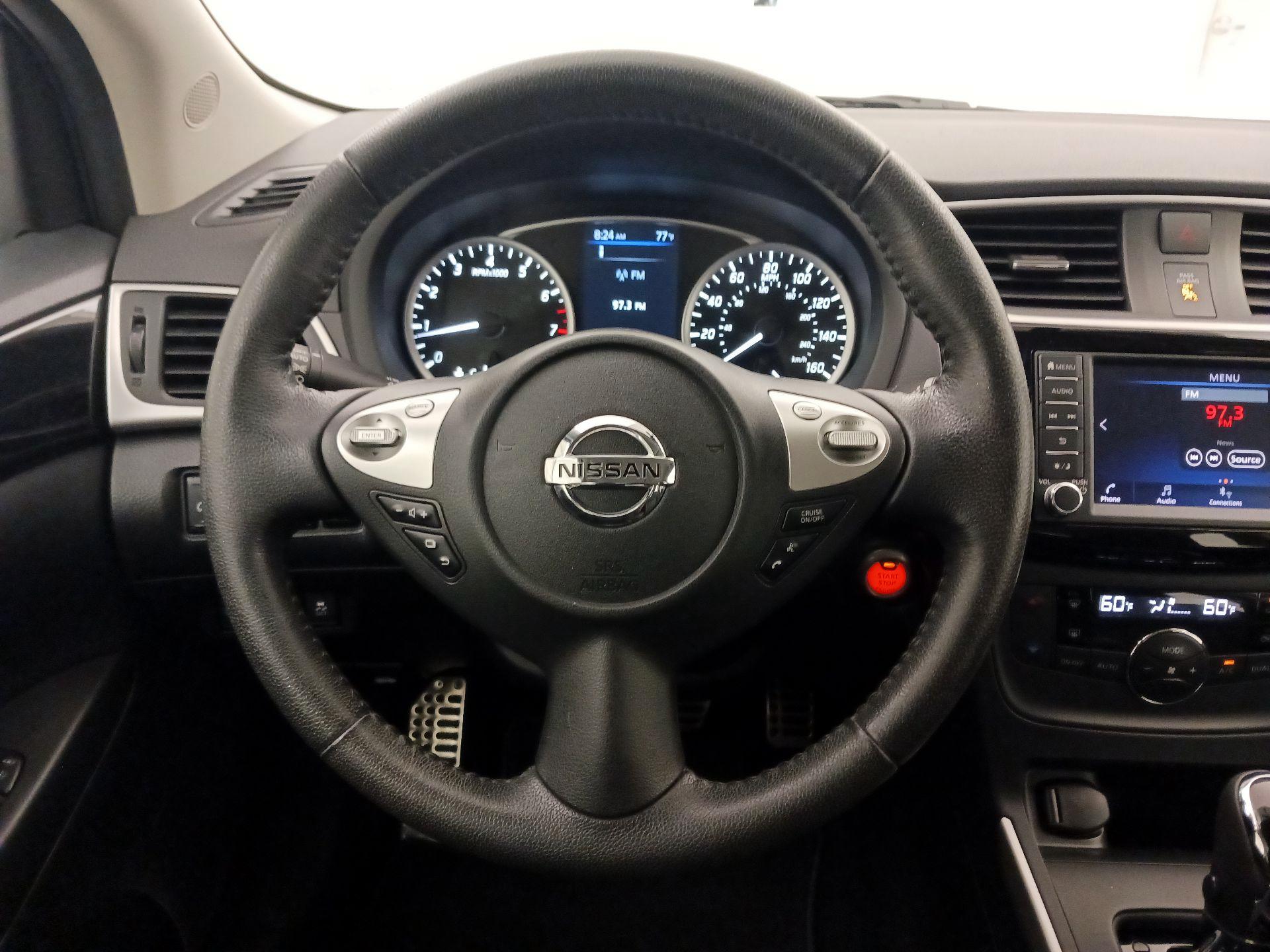 Thumbnail: 2019 Nissan Sentra - 10