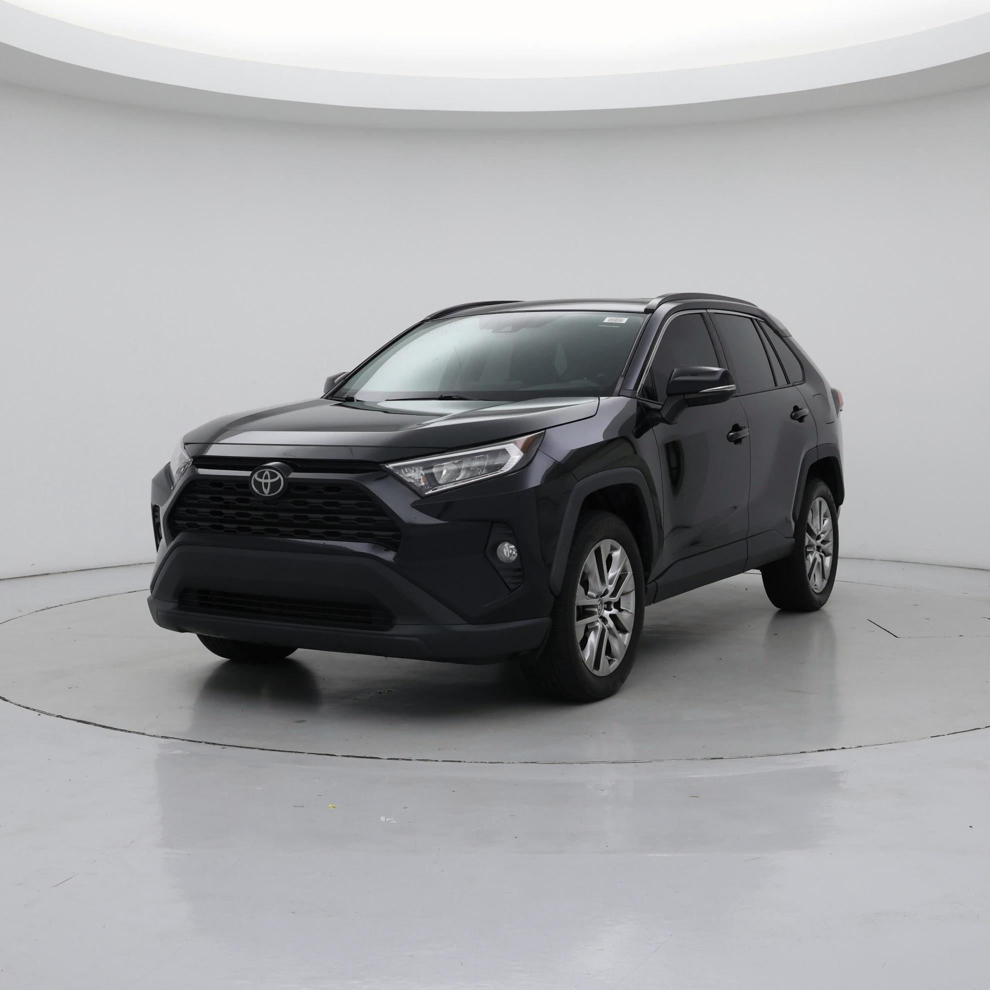 Thumbnail: 2020 Toyota RAV4 - 4