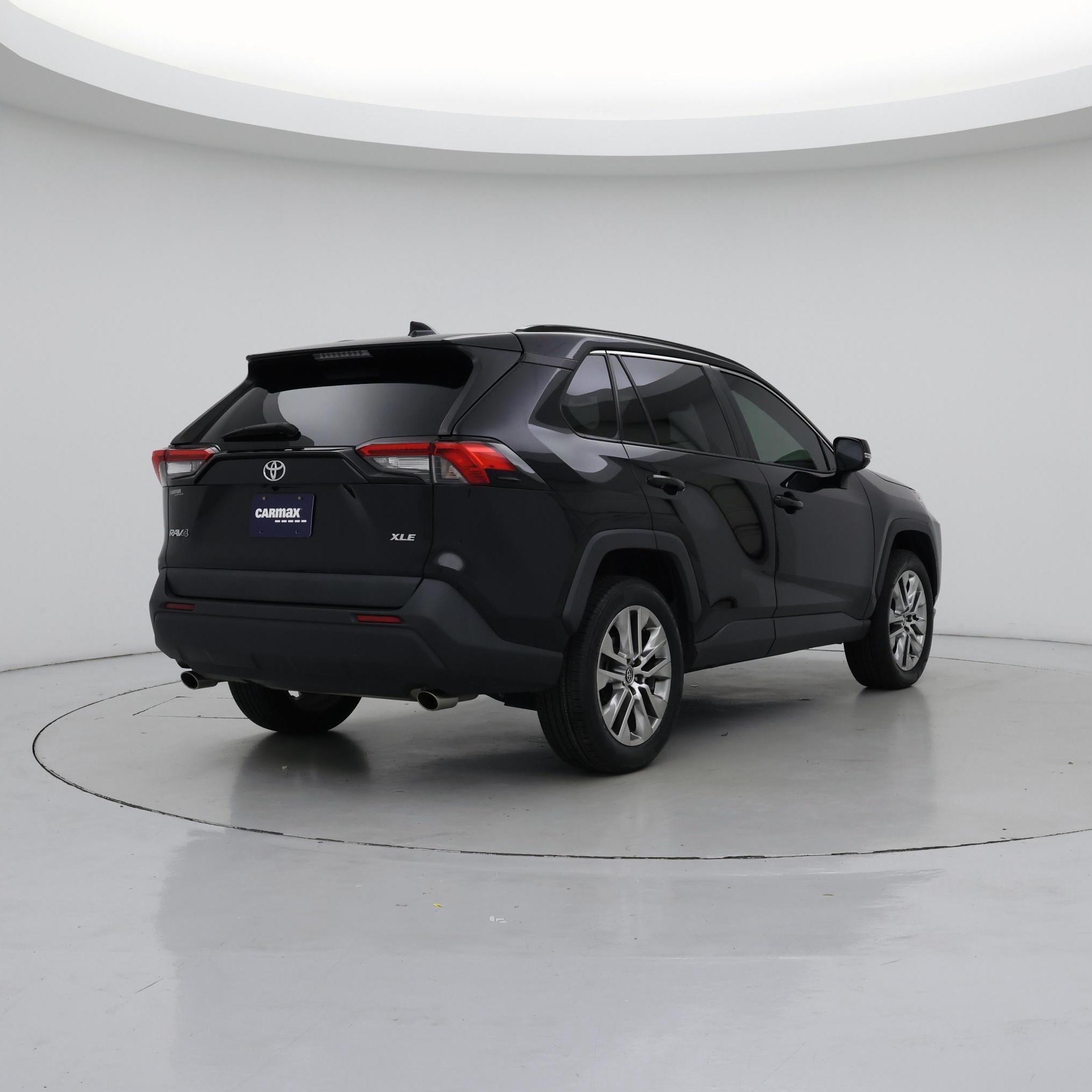 Thumbnail: 2020 Toyota RAV4 - 8