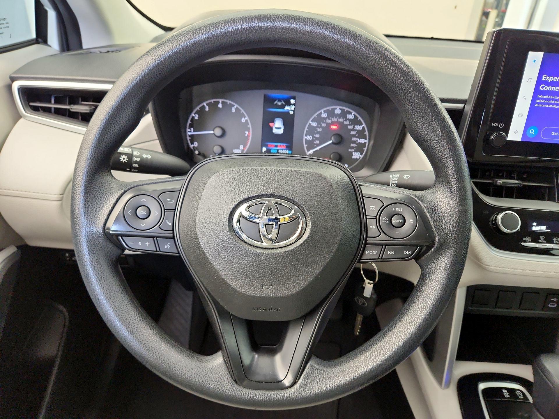 Thumbnail: 2023 Toyota Corolla Cross - 10