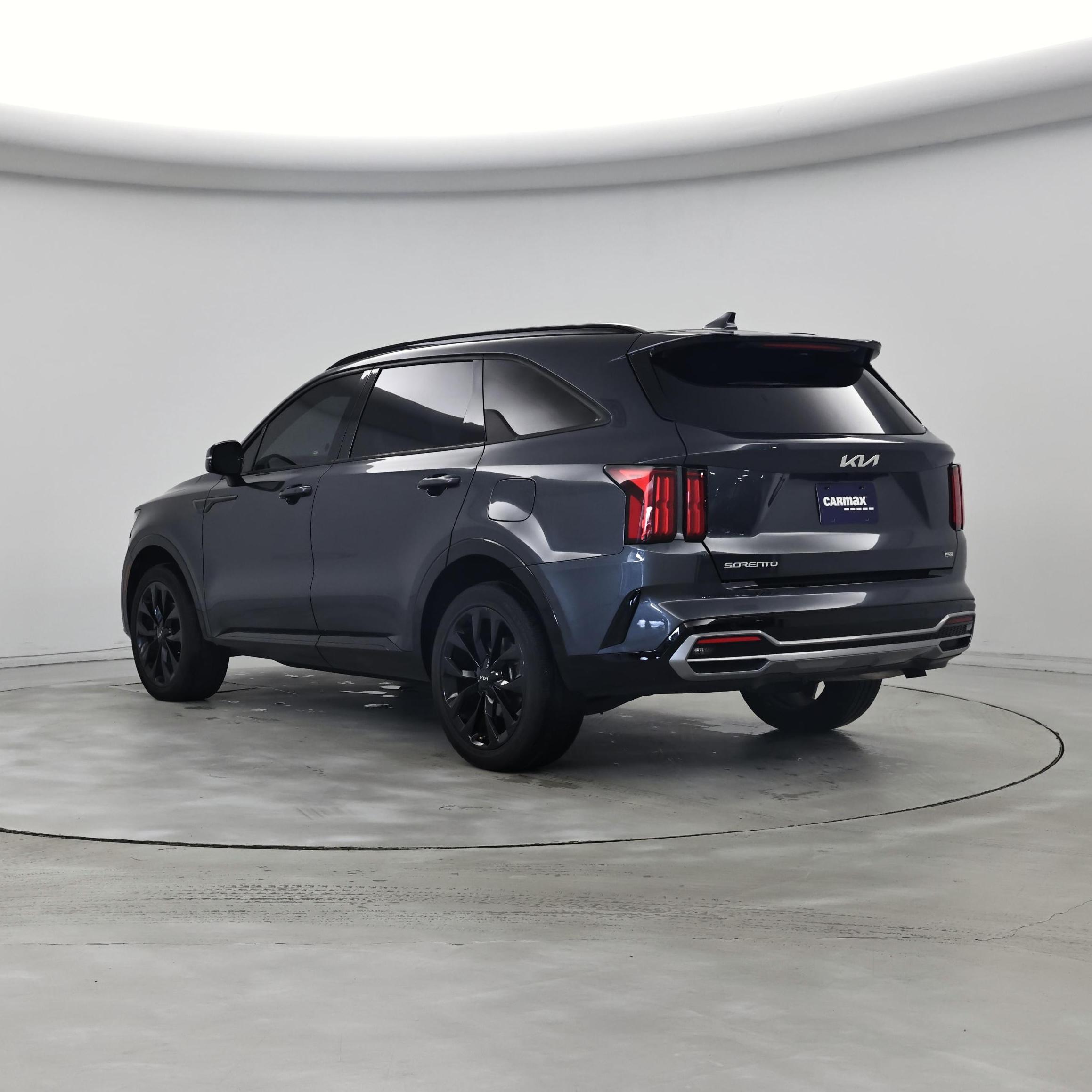 Thumbnail: 2023 Kia Sorento - 2