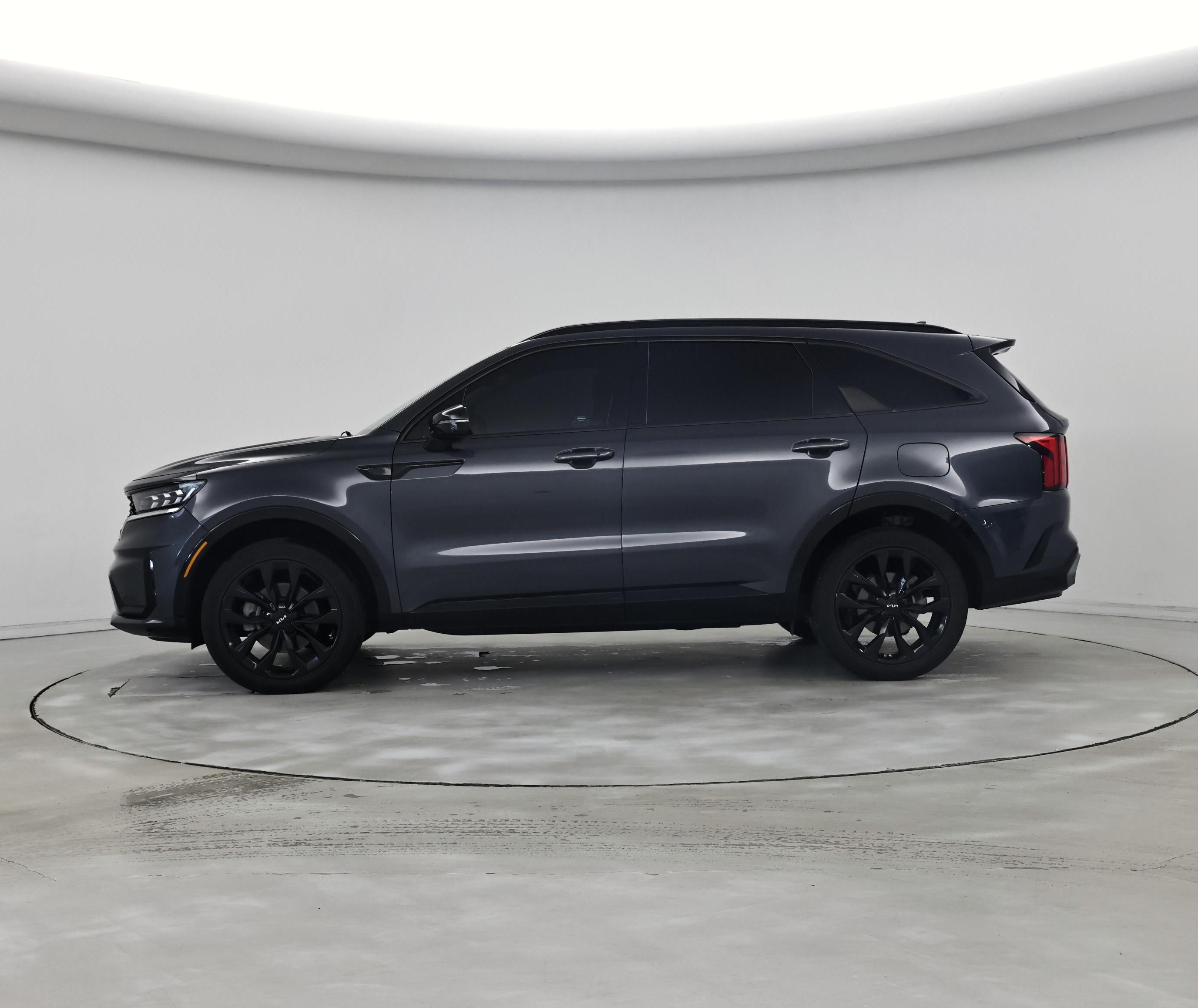 Thumbnail: 2023 Kia Sorento - 3