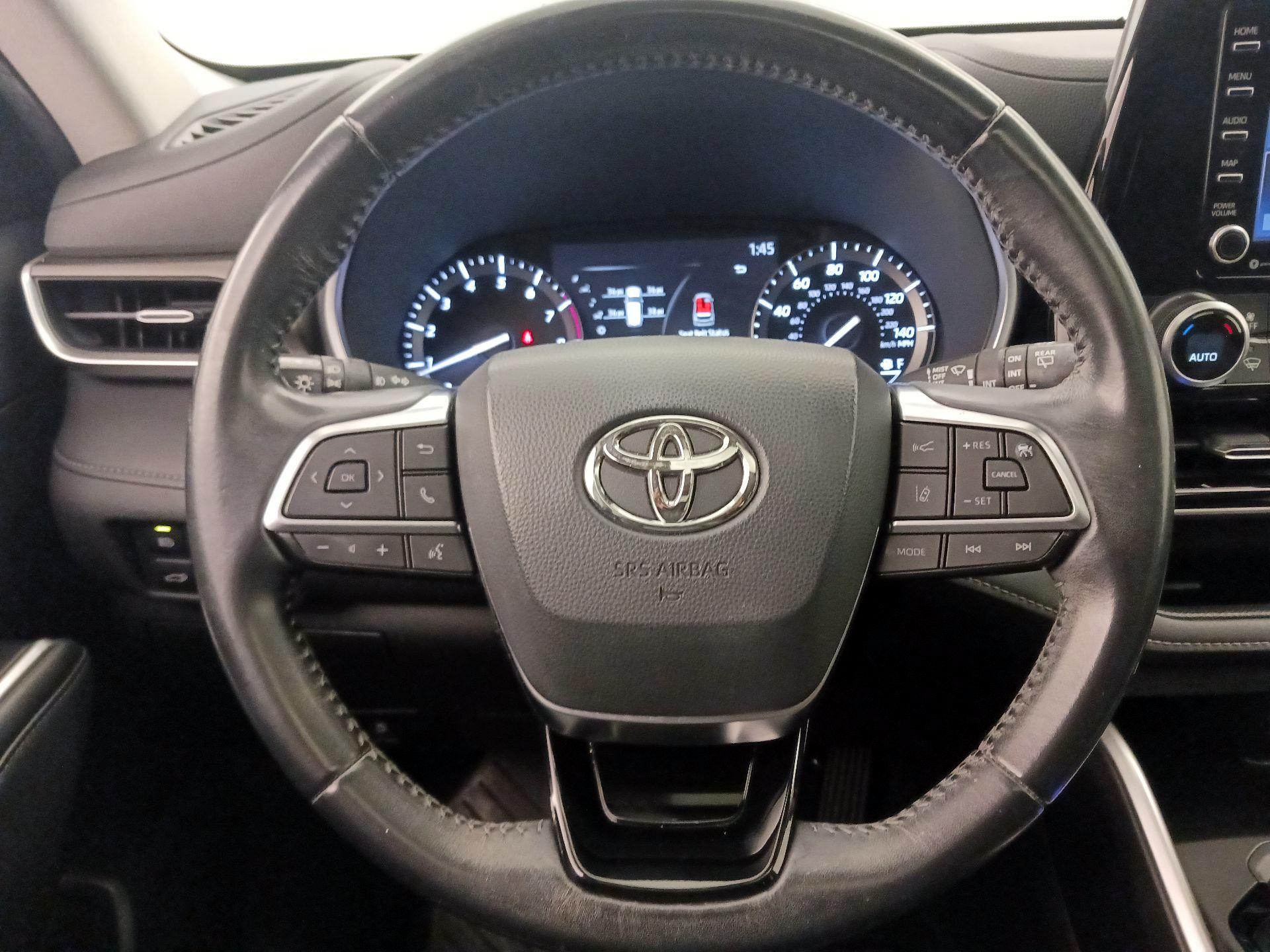 Thumbnail: 2020 Toyota Highlander - 10