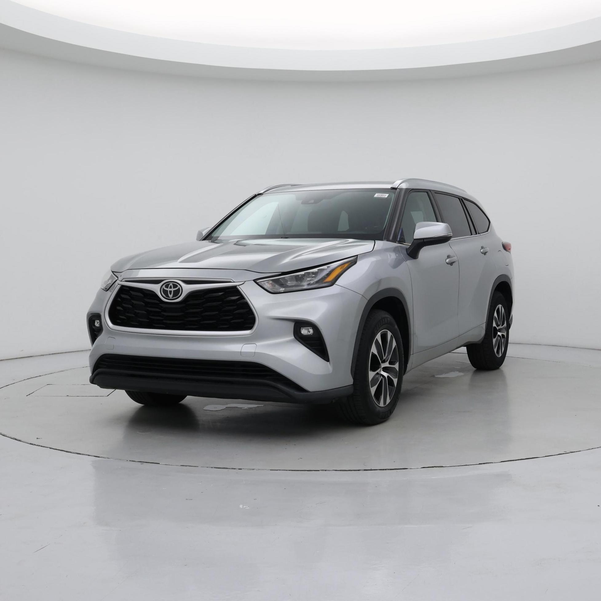 Thumbnail: 2020 Toyota Highlander - 4