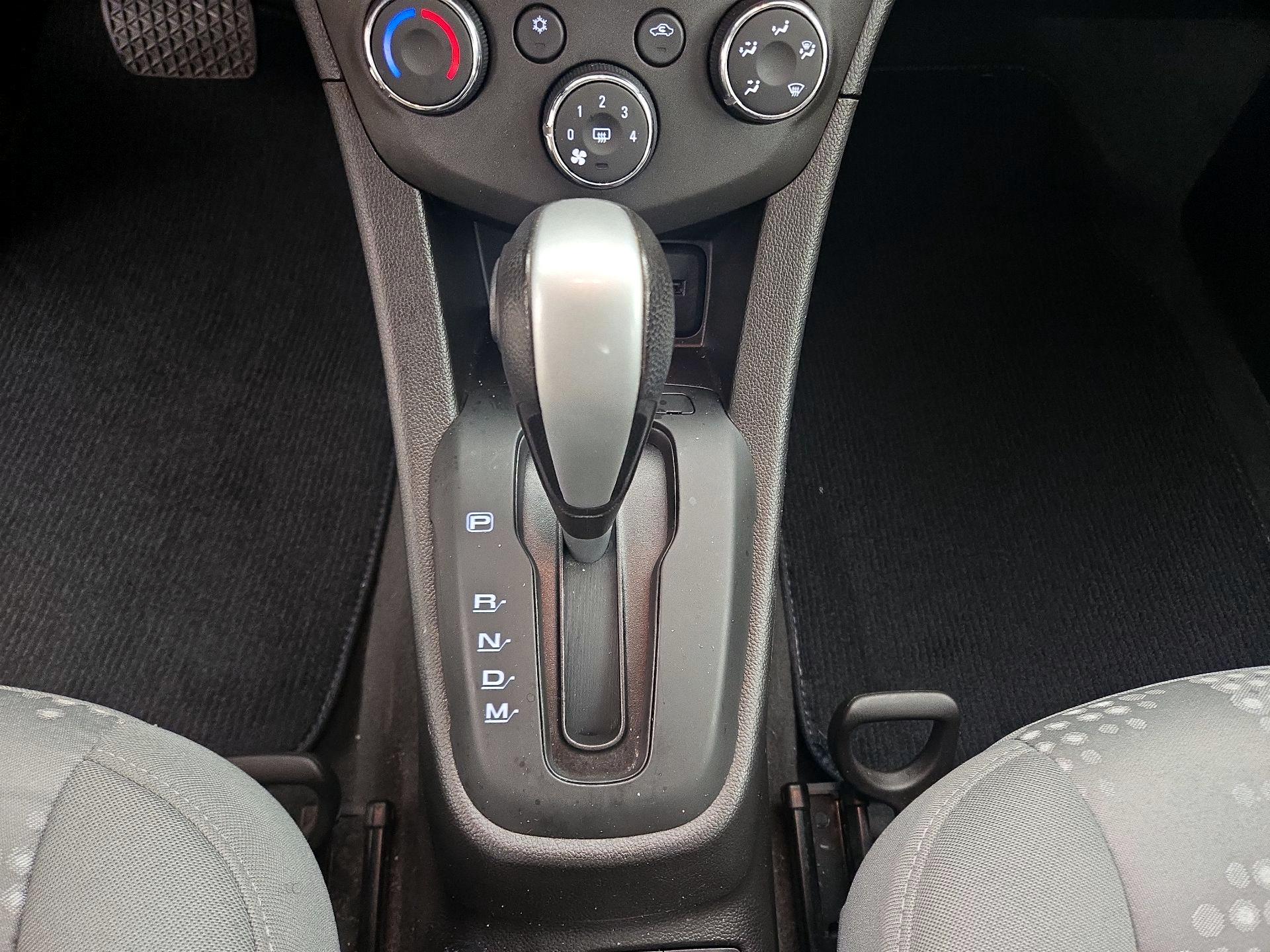 Thumbnail: 2017 Chevrolet Sonic - 16