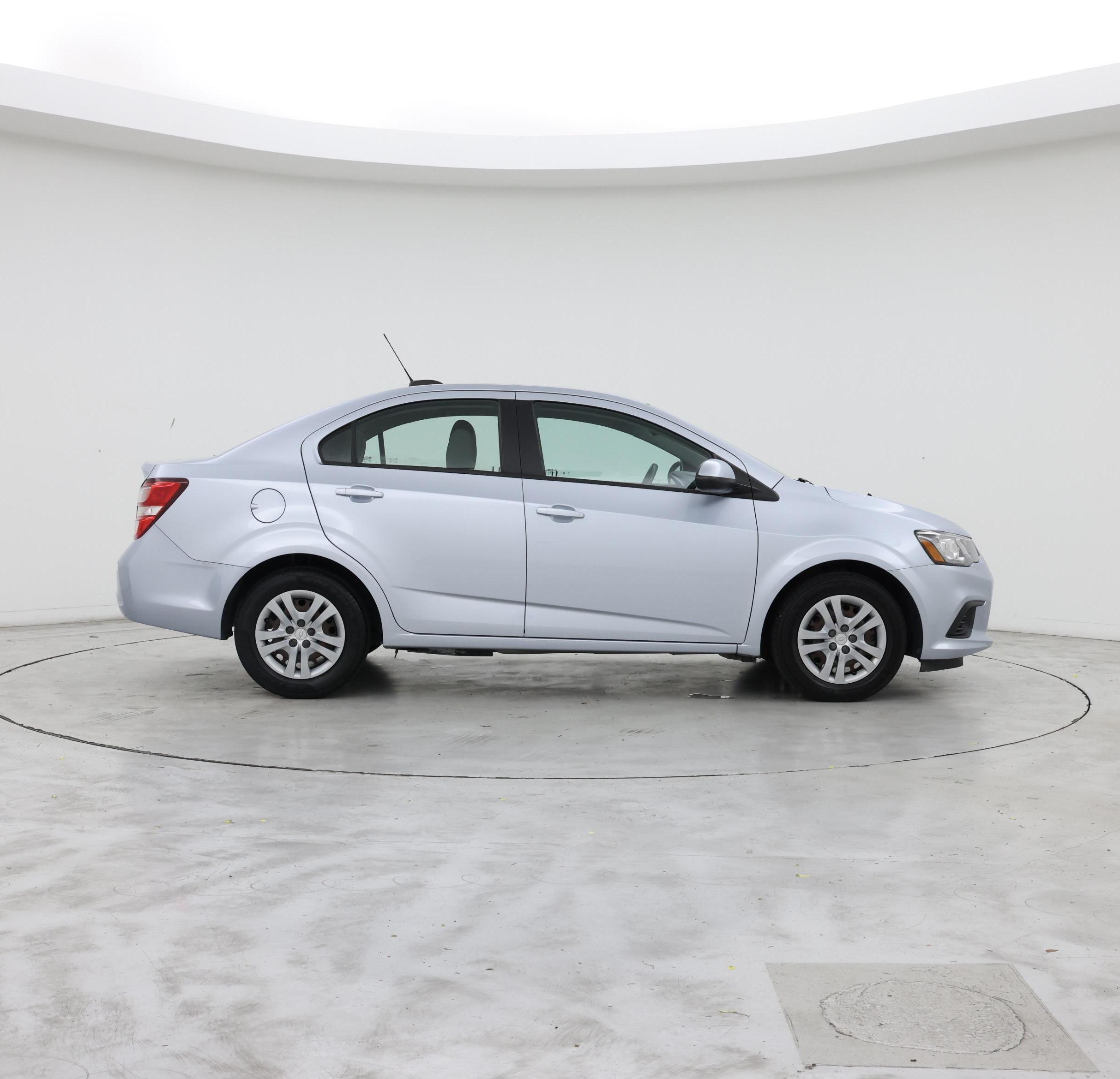 Thumbnail: 2017 Chevrolet Sonic - 7