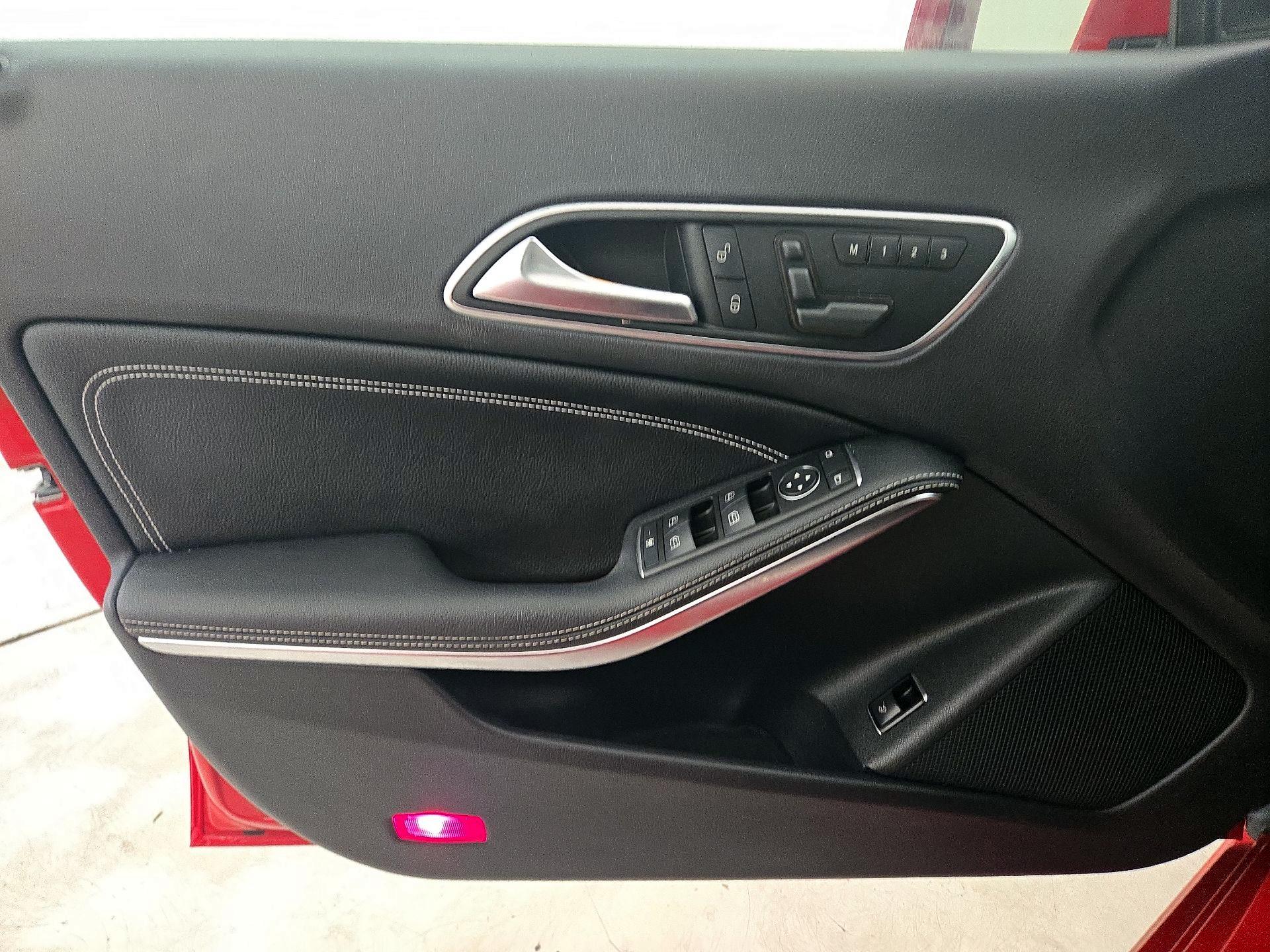 Thumbnail: 2014 Mercedes-Benz CLA - 12