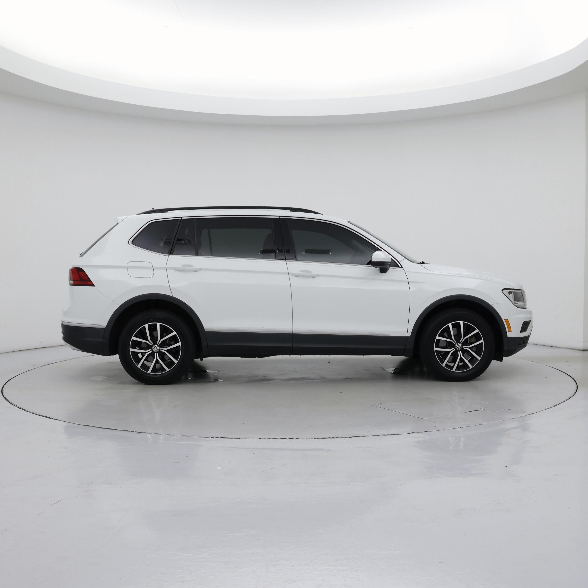 Thumbnail: 2021 Volkswagen Tiguan - 7