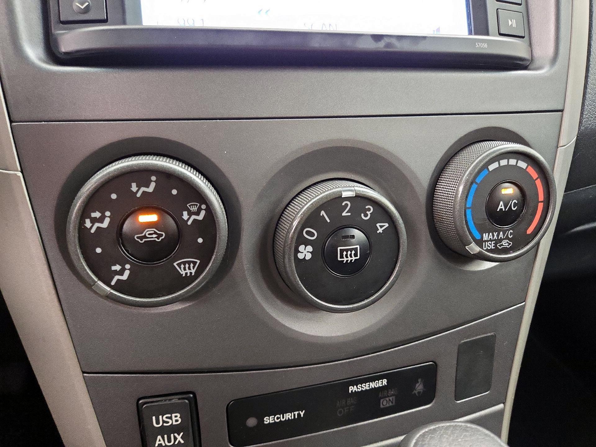 Thumbnail: 2013 Toyota Corolla - 15