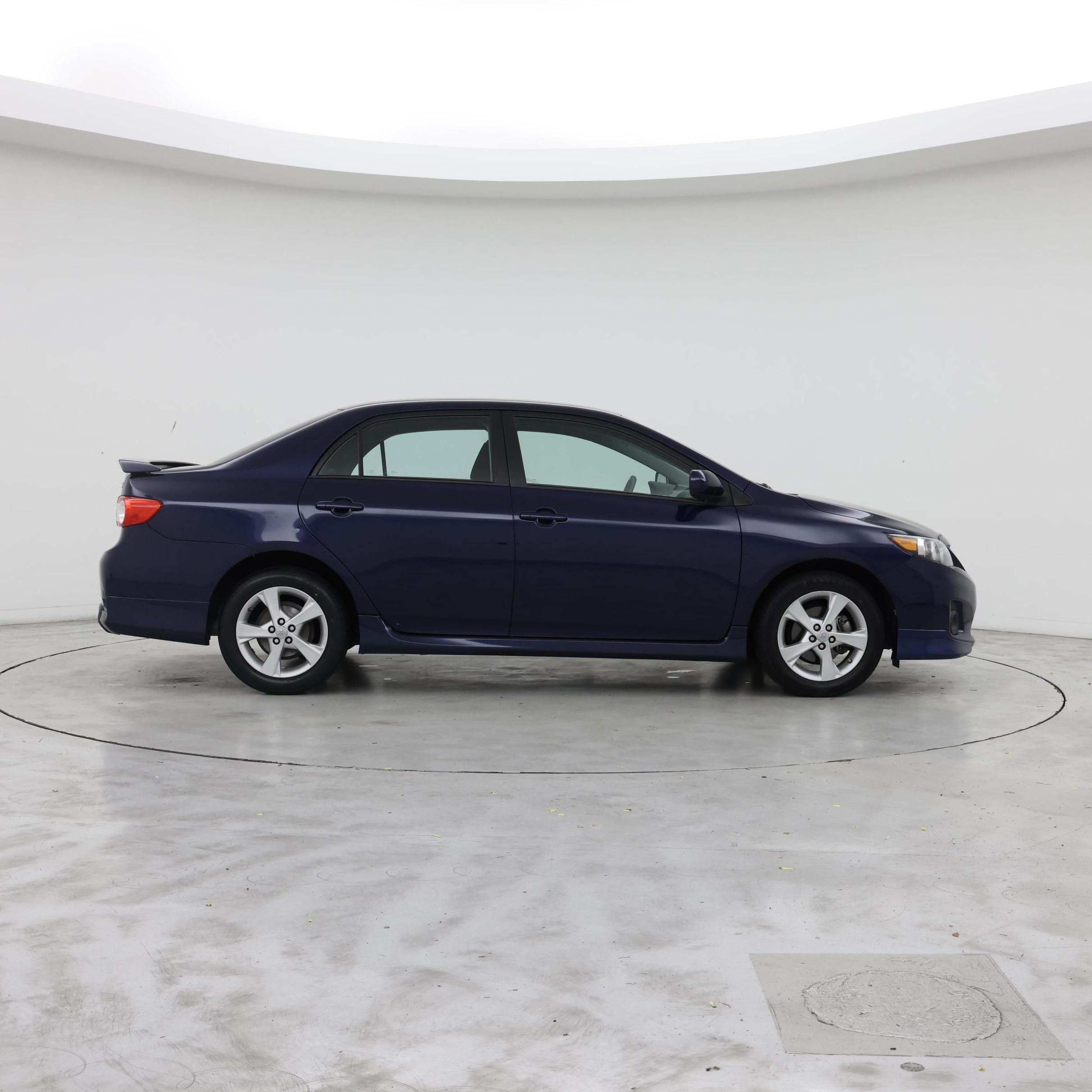 Thumbnail: 2013 Toyota Corolla - 7