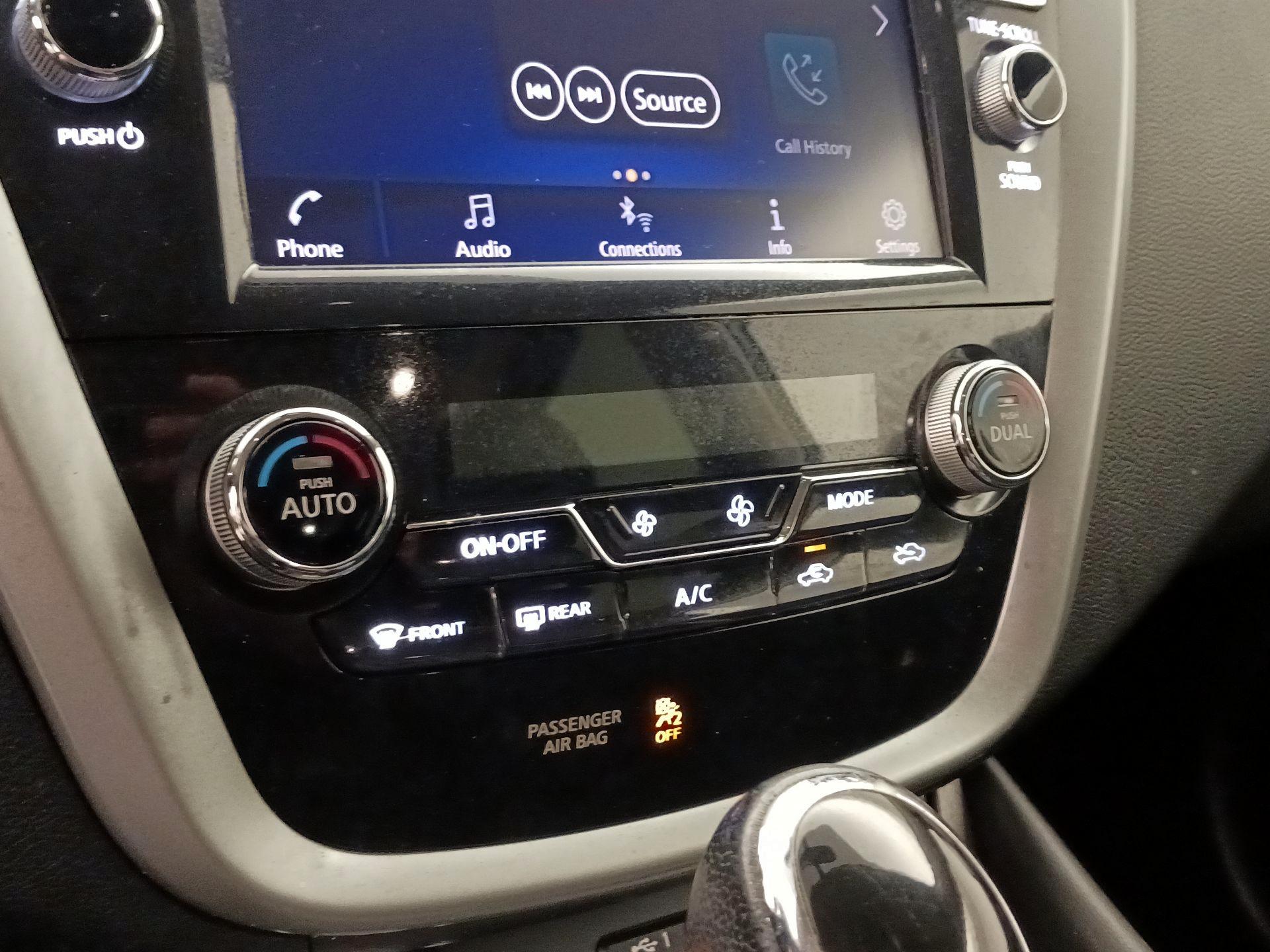 Thumbnail: 2019 Nissan Murano - 16
