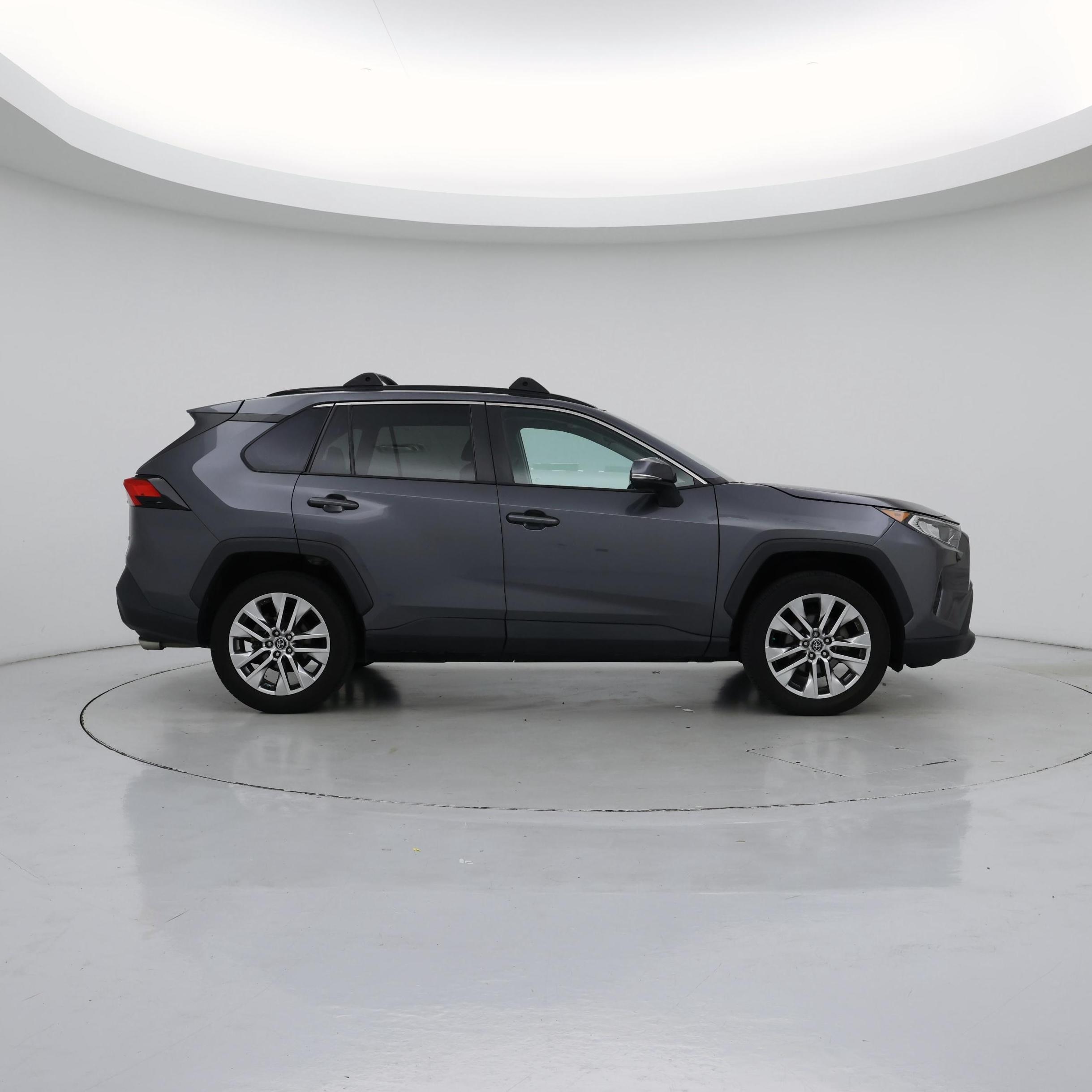Thumbnail: 2020 Toyota RAV4 - 7