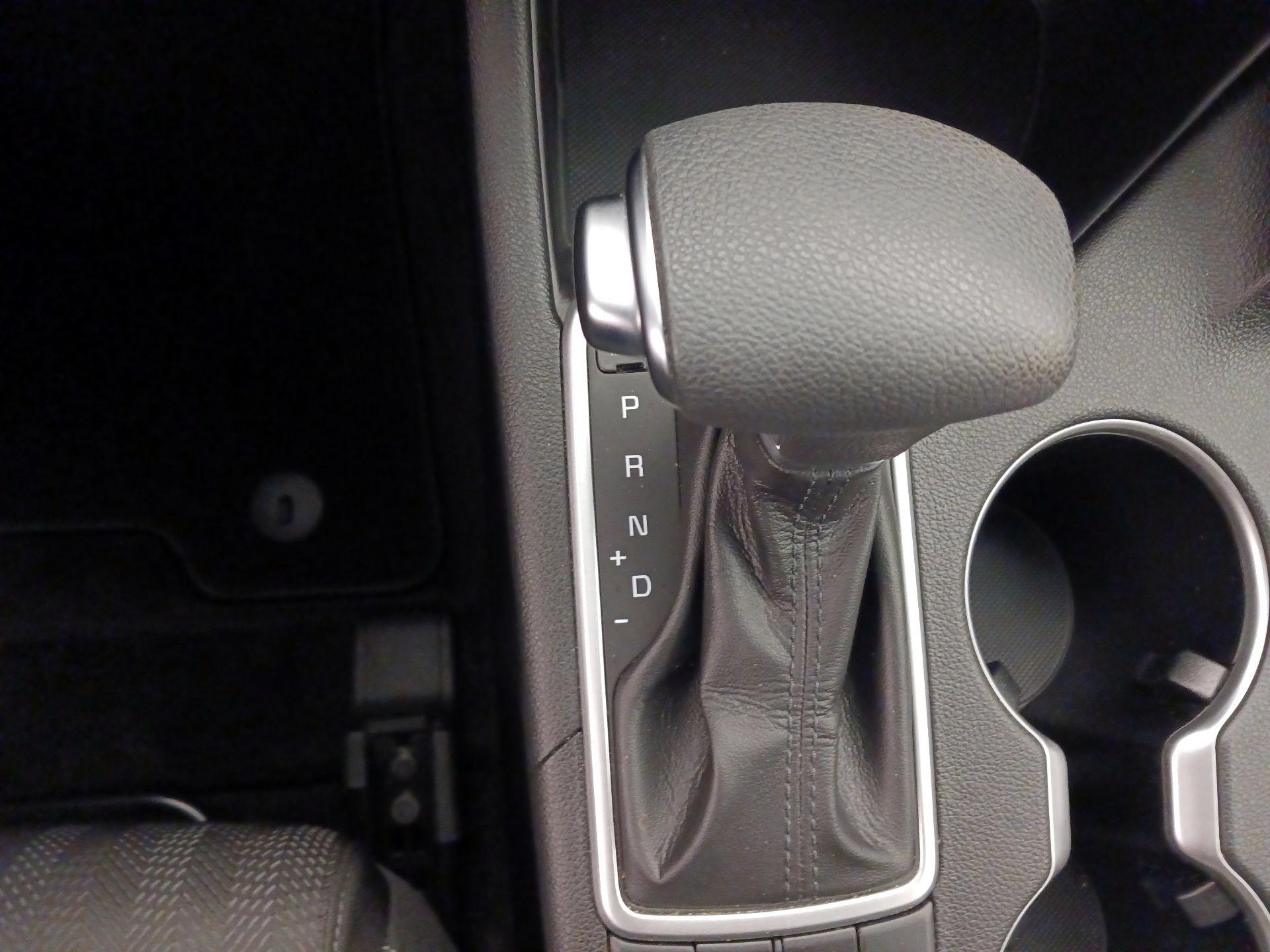 Thumbnail: 2022 Kia Sportage - 17