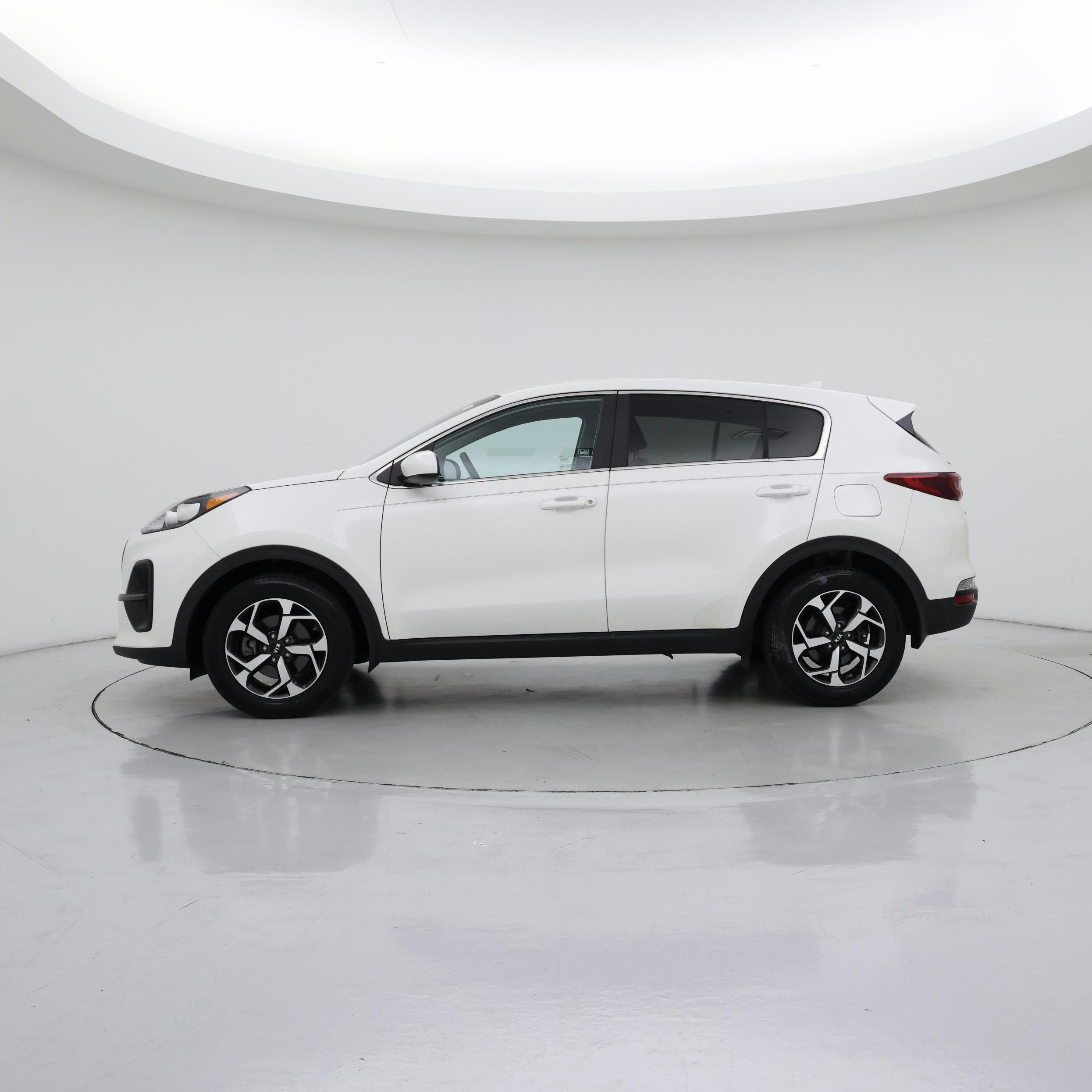 Thumbnail: 2022 Kia Sportage - 3