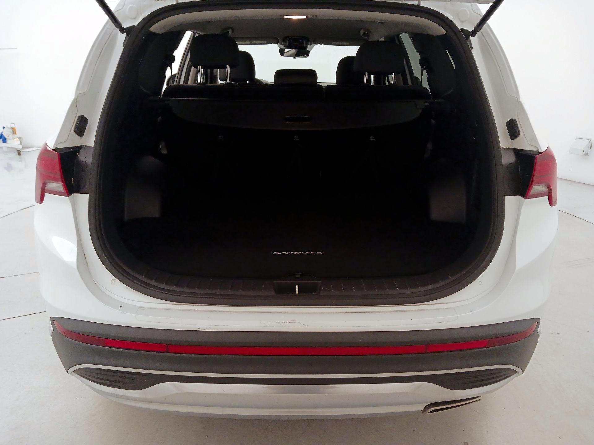 Thumbnail: 2022 Hyundai Santa Fe - 20