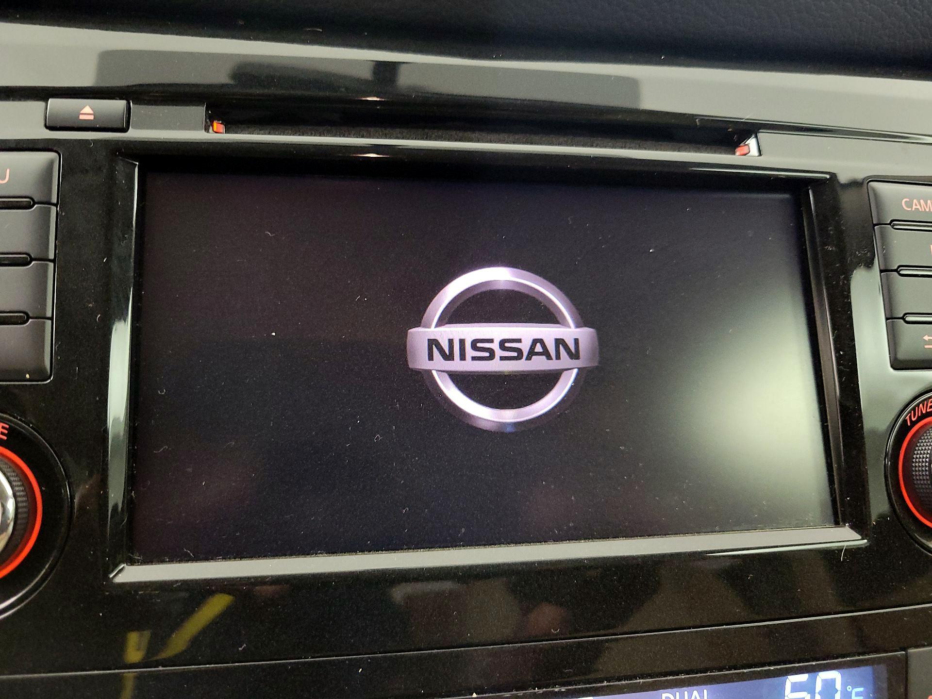 Thumbnail: 2018 Nissan Rogue - 15