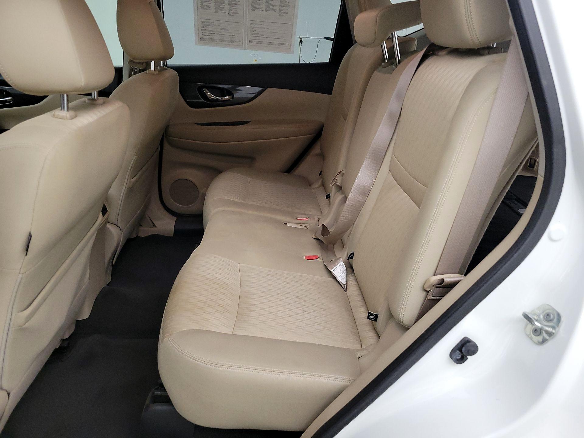 Thumbnail: 2018 Nissan Rogue - 19
