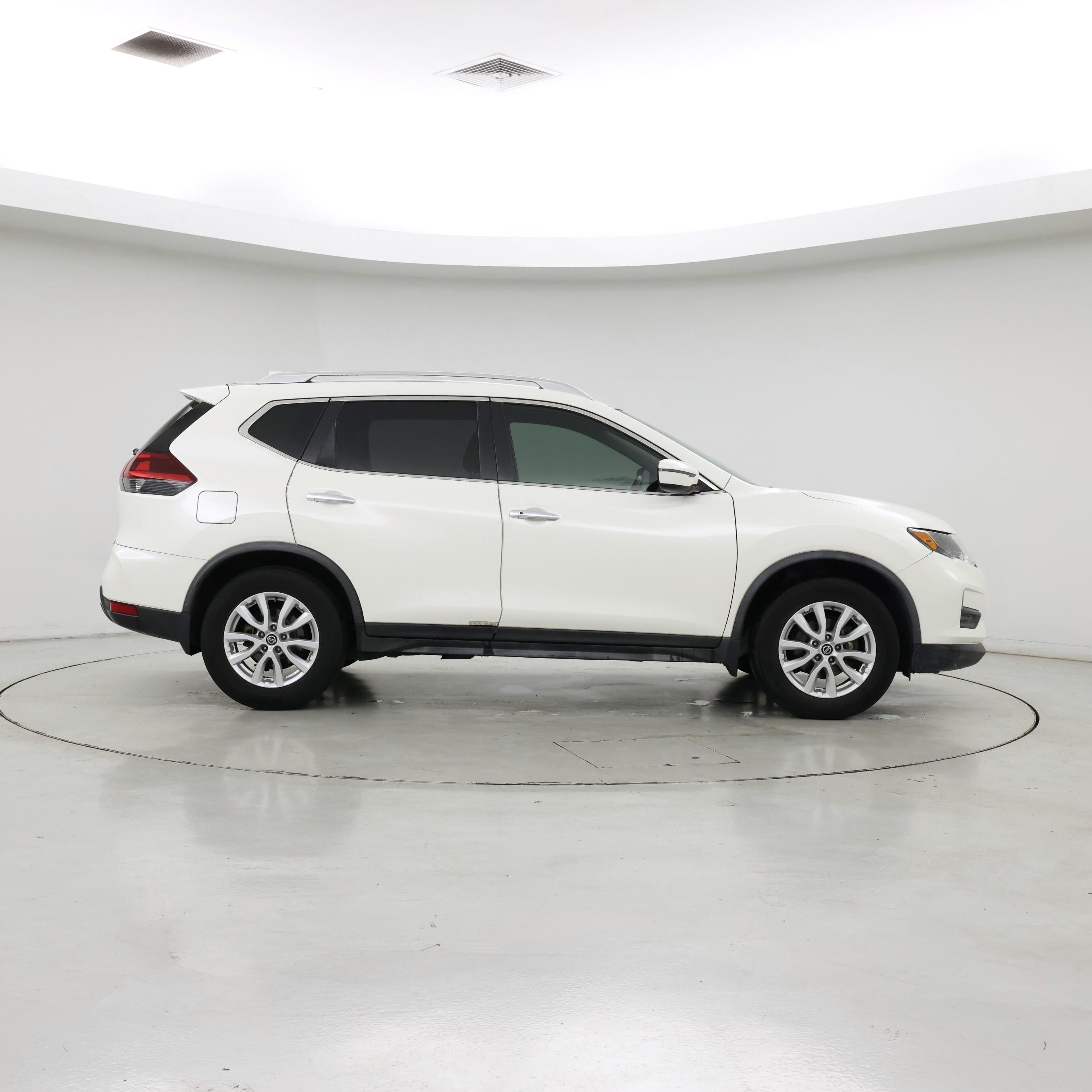 Thumbnail: 2018 Nissan Rogue - 7