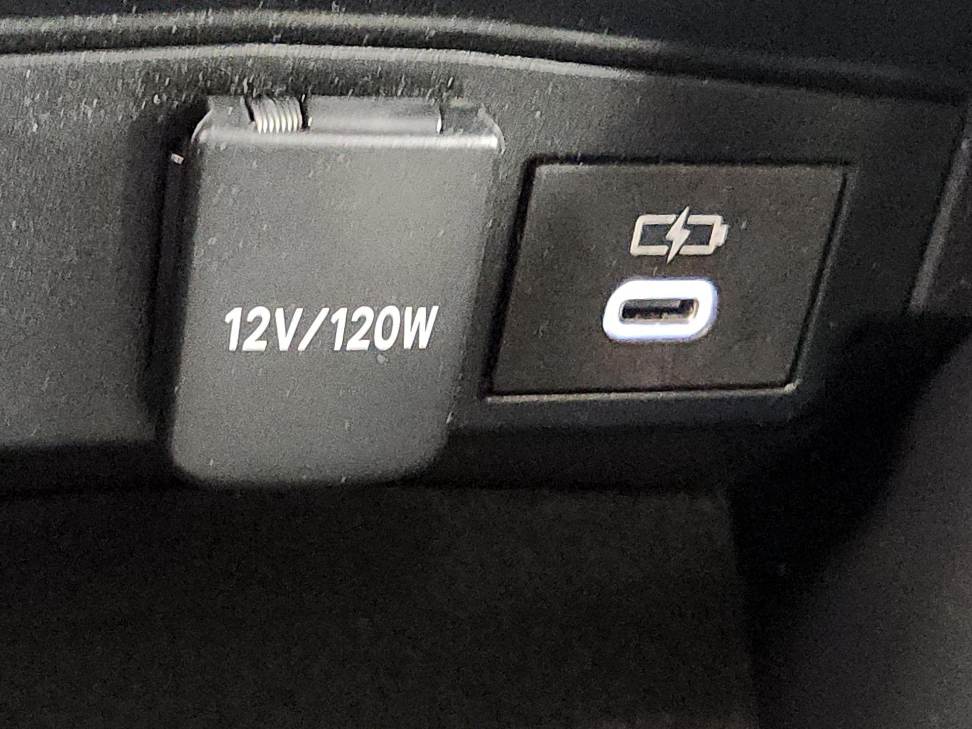 Thumbnail: 2023 Toyota Corolla - 19