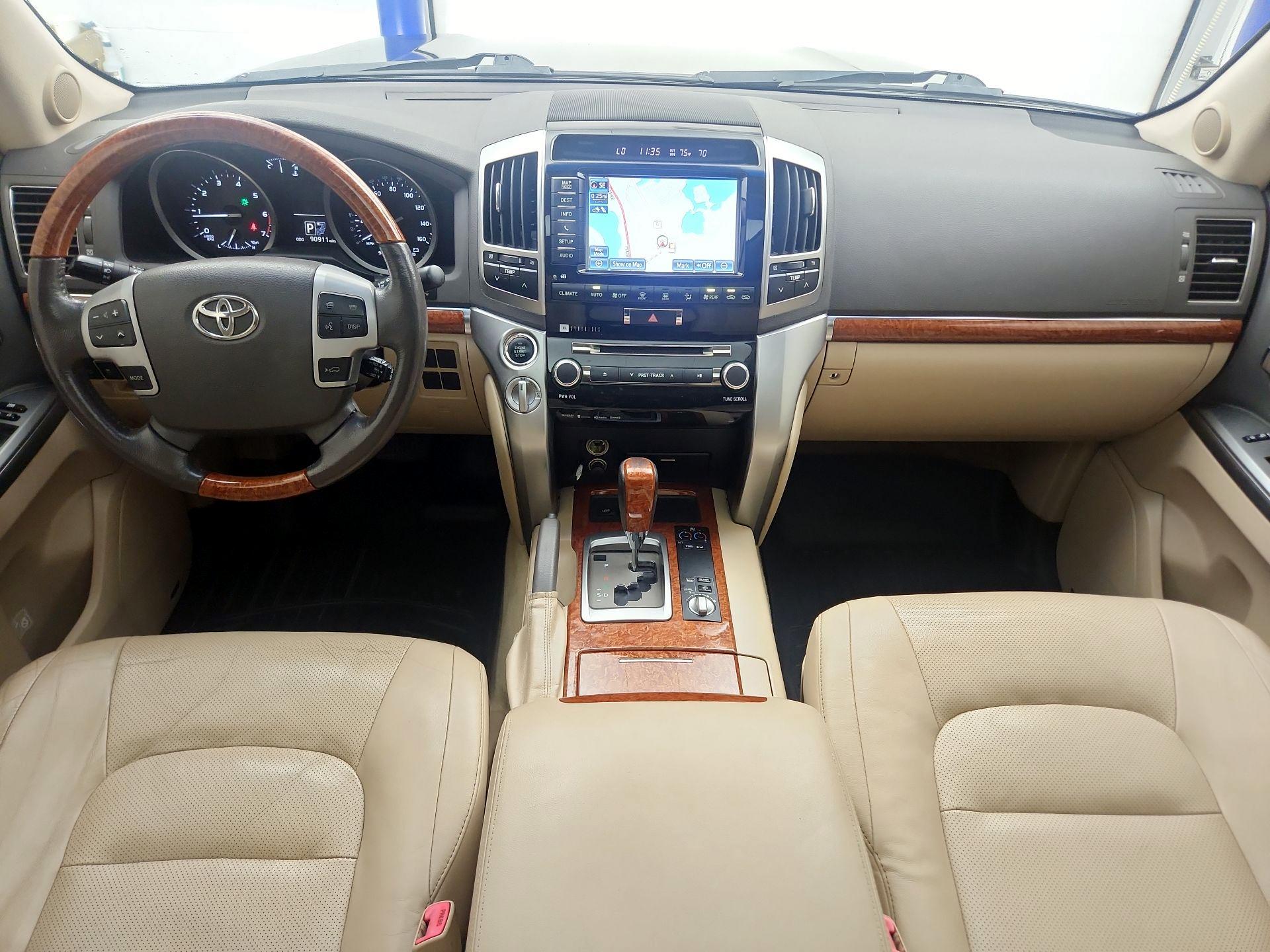 Thumbnail: 2015 Toyota Land Cruiser - 9