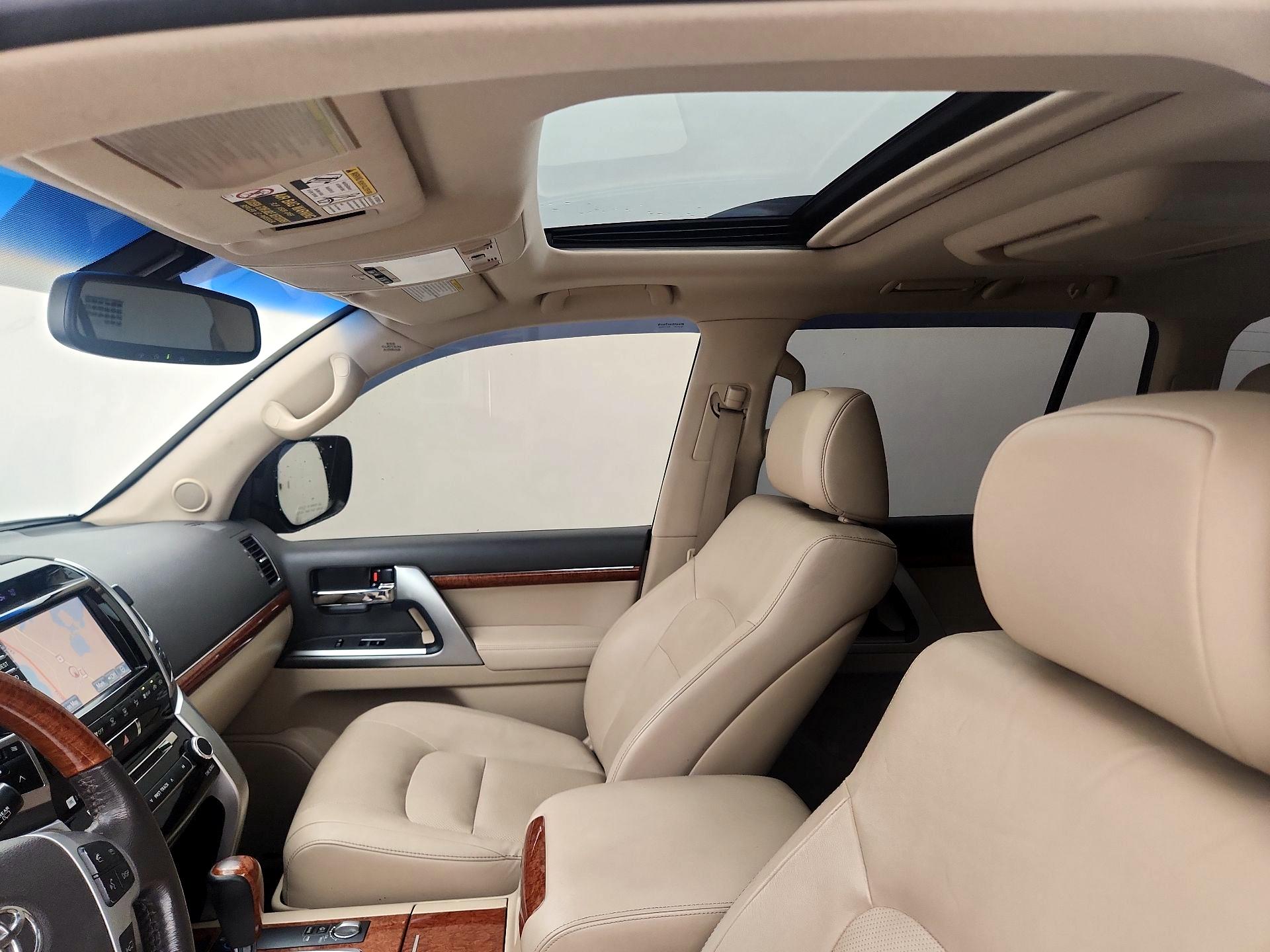 Thumbnail: 2015 Toyota Land Cruiser - 20