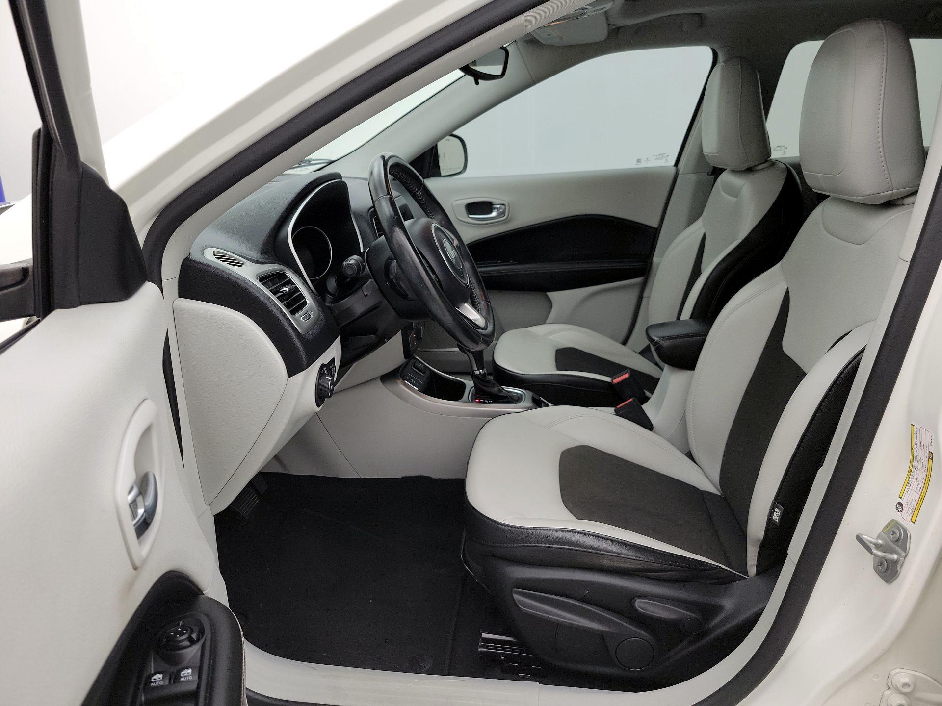 Thumbnail: 2019 Jeep Compass - 11
