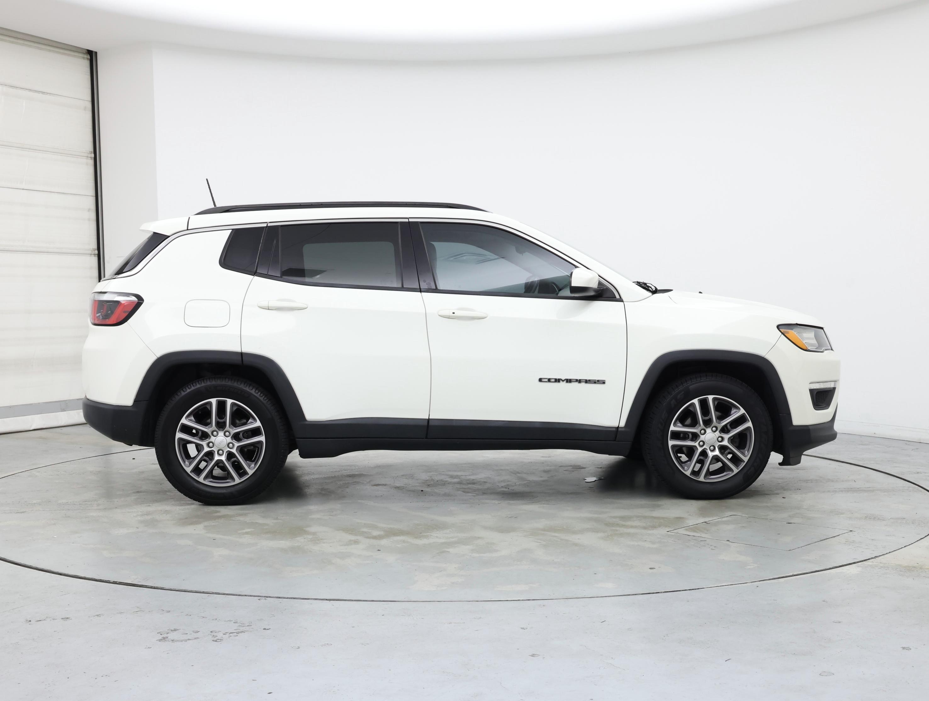 Thumbnail: 2019 Jeep Compass - 7