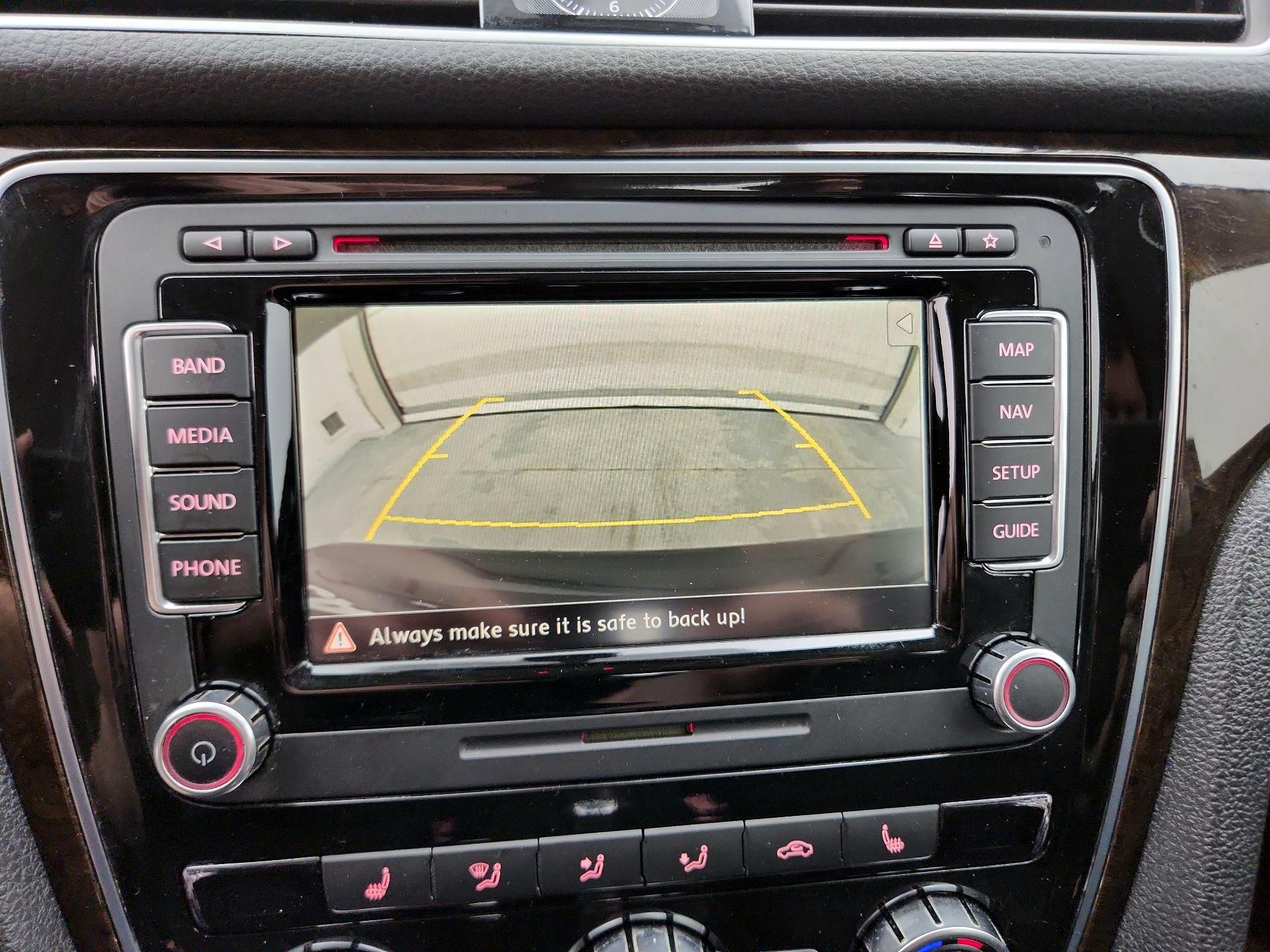 Thumbnail: 2015 Volkswagen Passat - 15