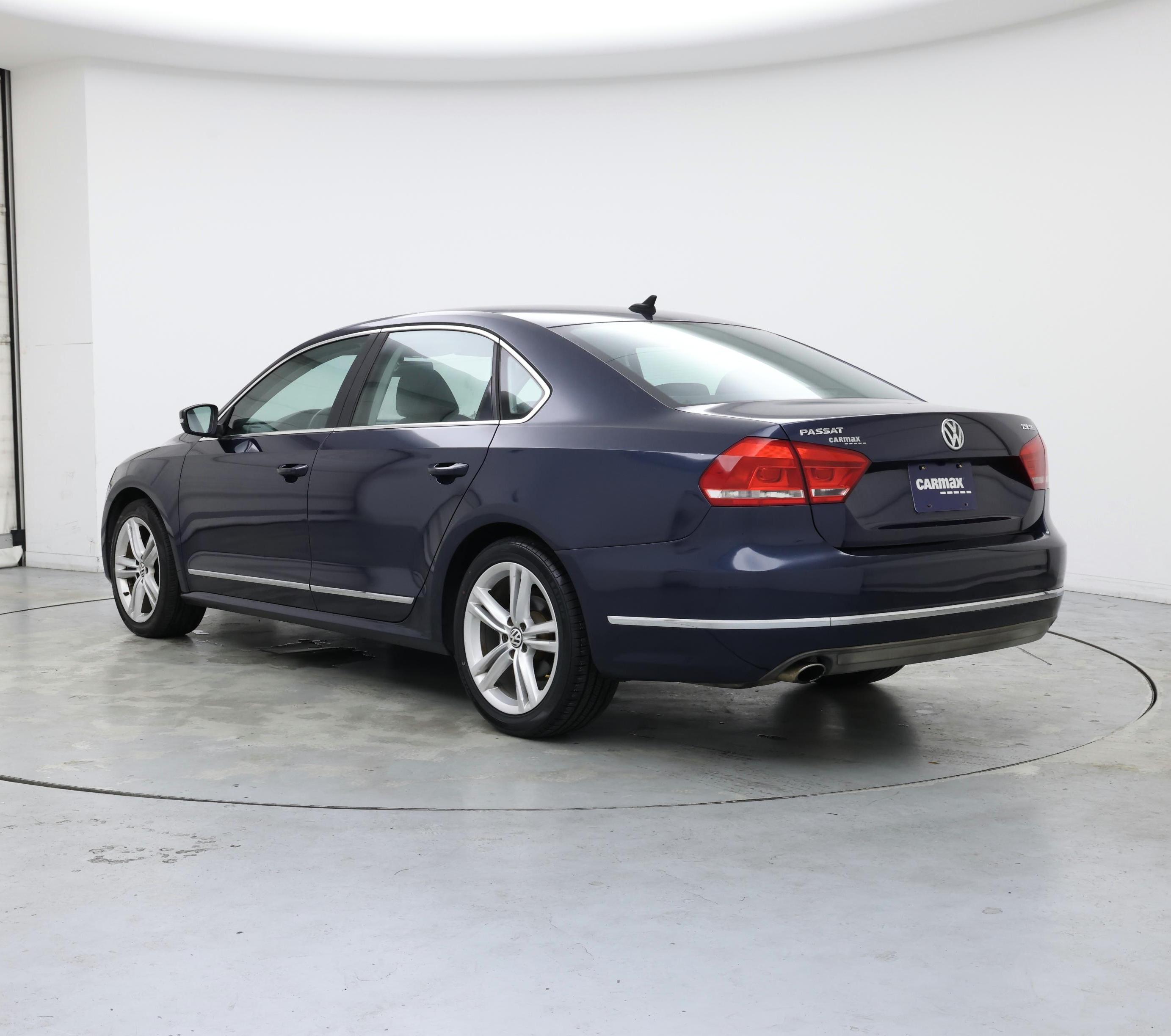 Thumbnail: 2015 Volkswagen Passat - 2