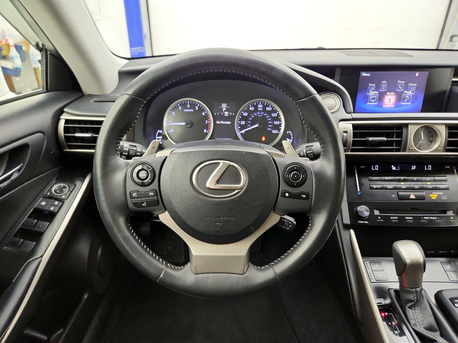 Thumbnail: 2014 Lexus IS - 10
