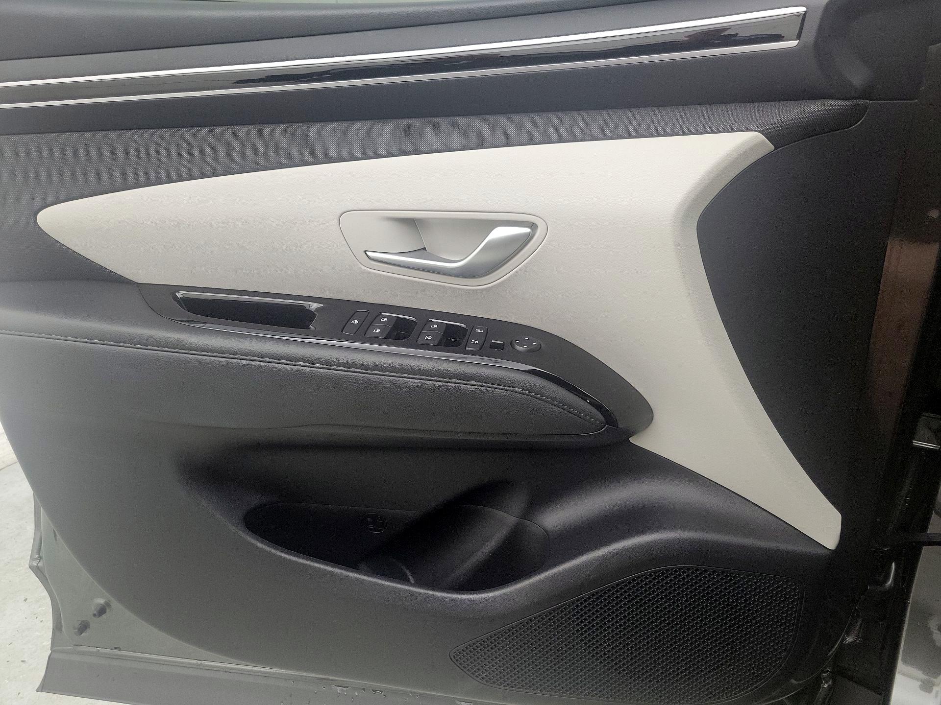 Thumbnail: 2022 Hyundai Tucson - 12