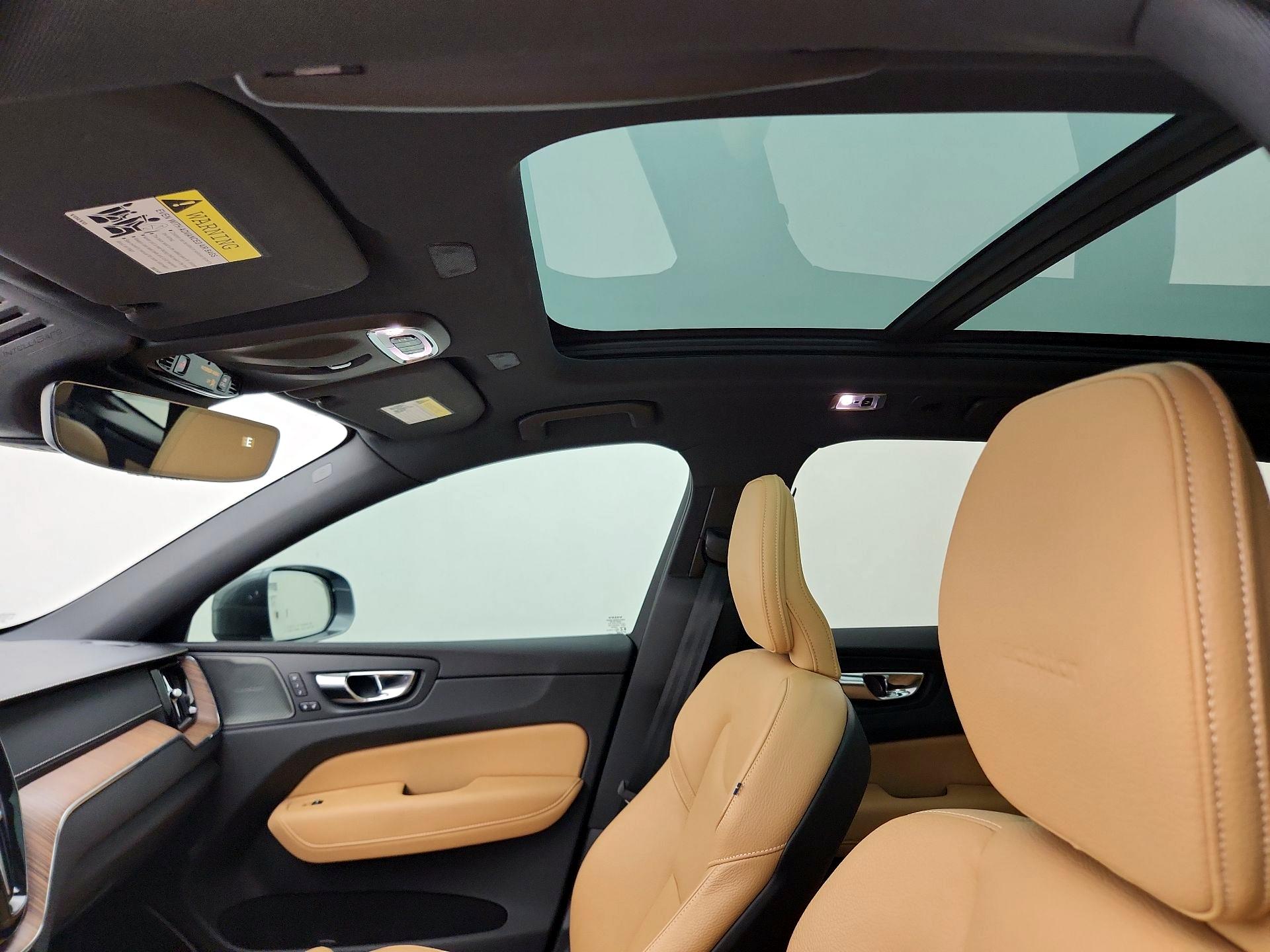 Thumbnail: 2020 Volvo XC60 - 20