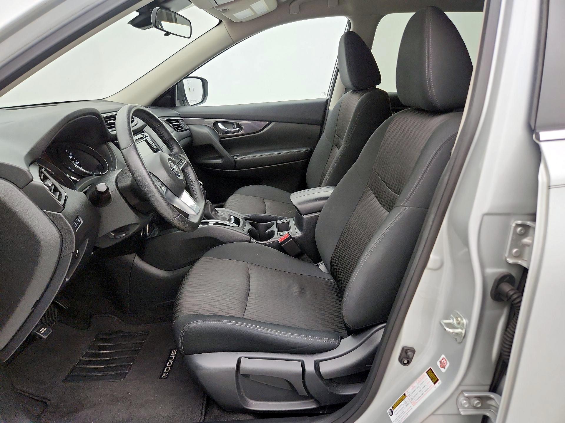 Thumbnail: 2020 Nissan Rogue - 11