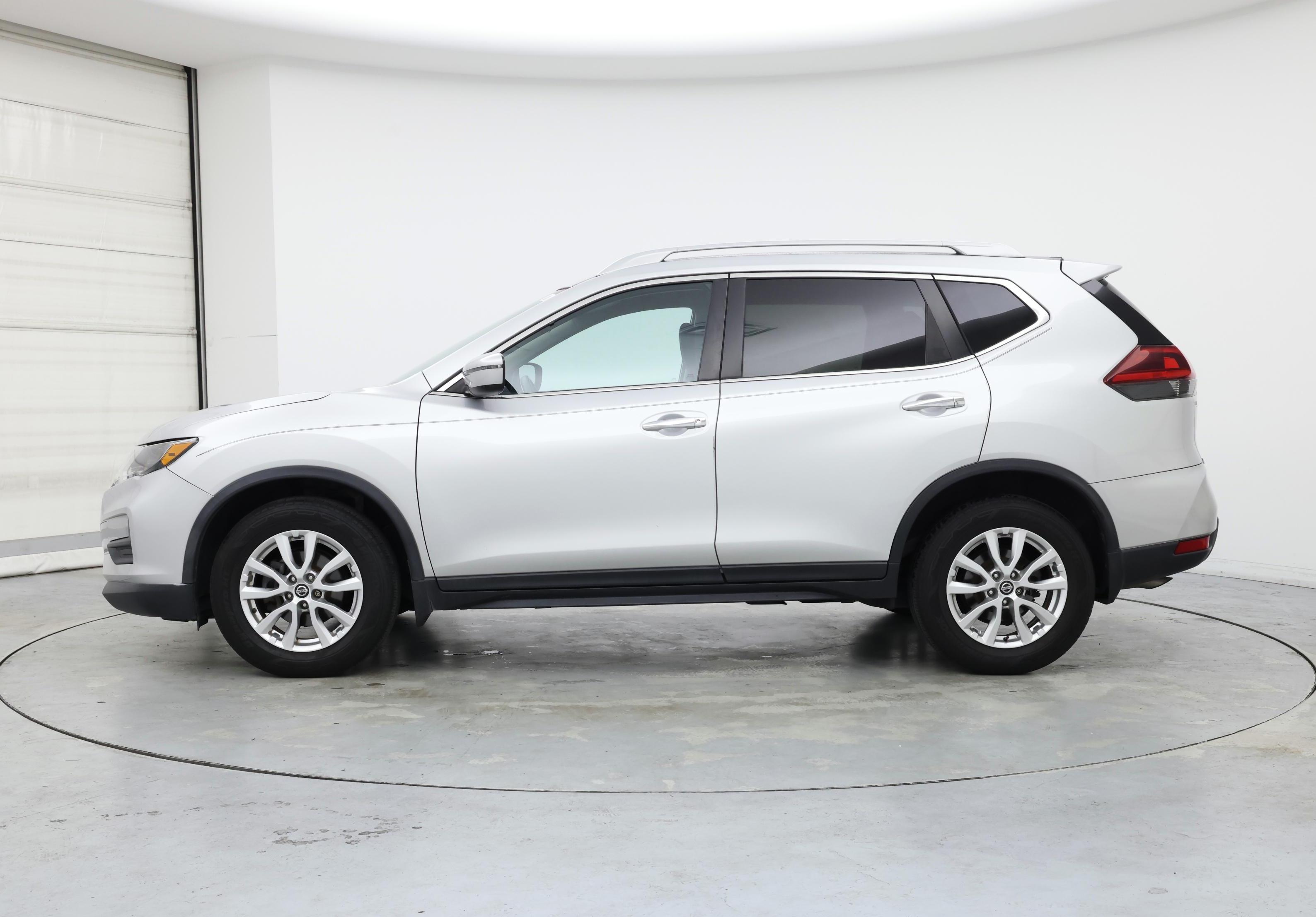 Thumbnail: 2020 Nissan Rogue - 3