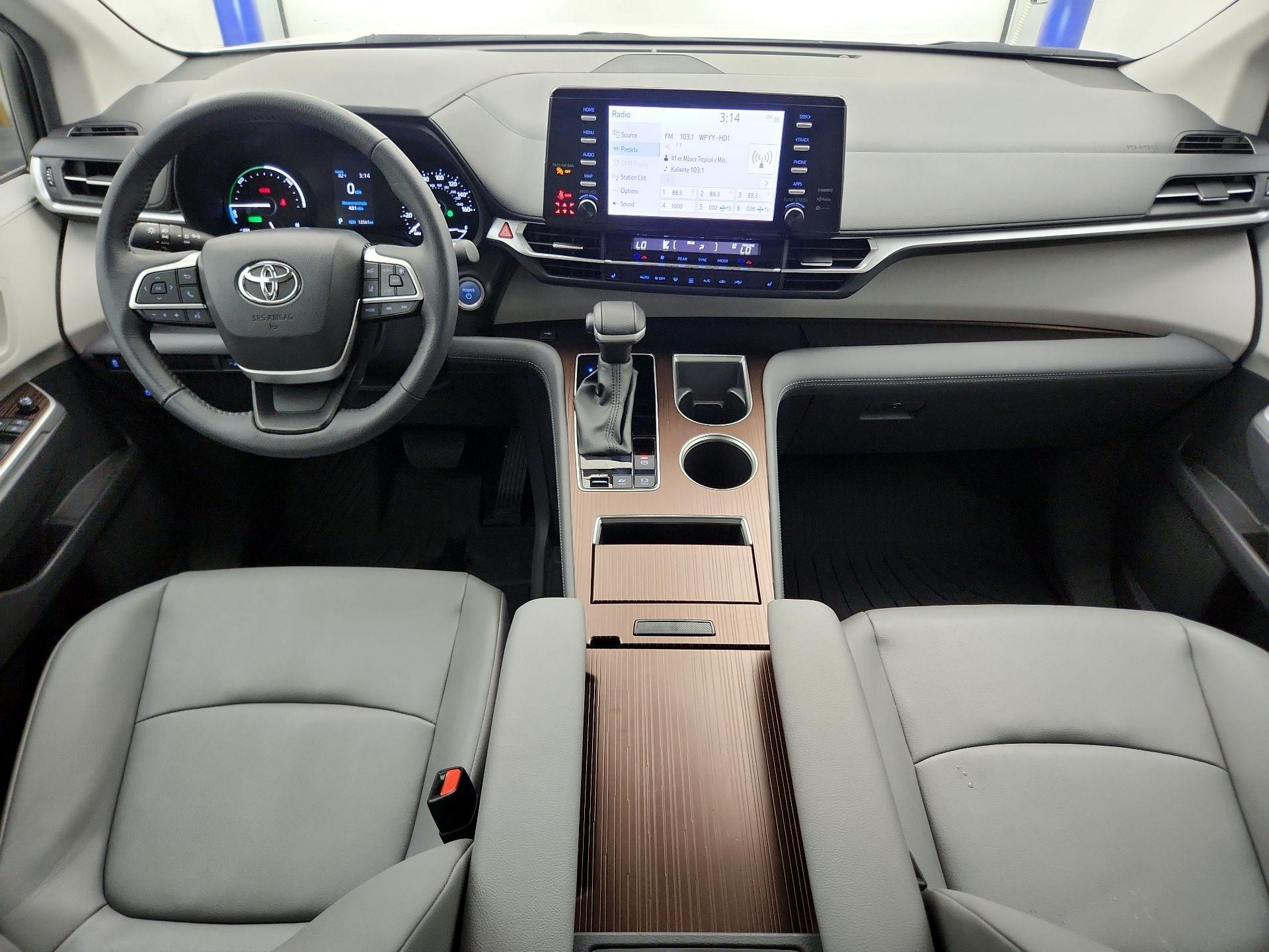 Thumbnail: 2024 Toyota Sienna - 9