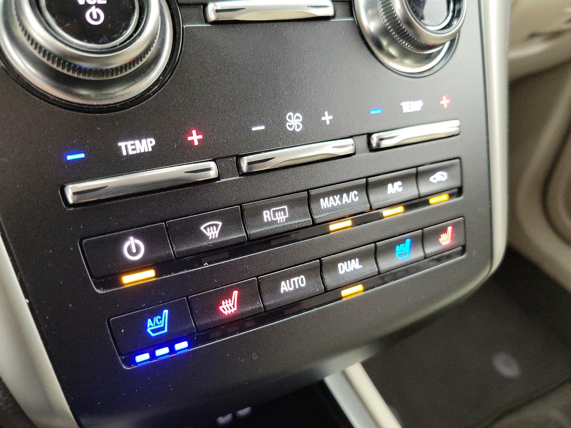 Thumbnail: 2019 Lincoln MKC - 17