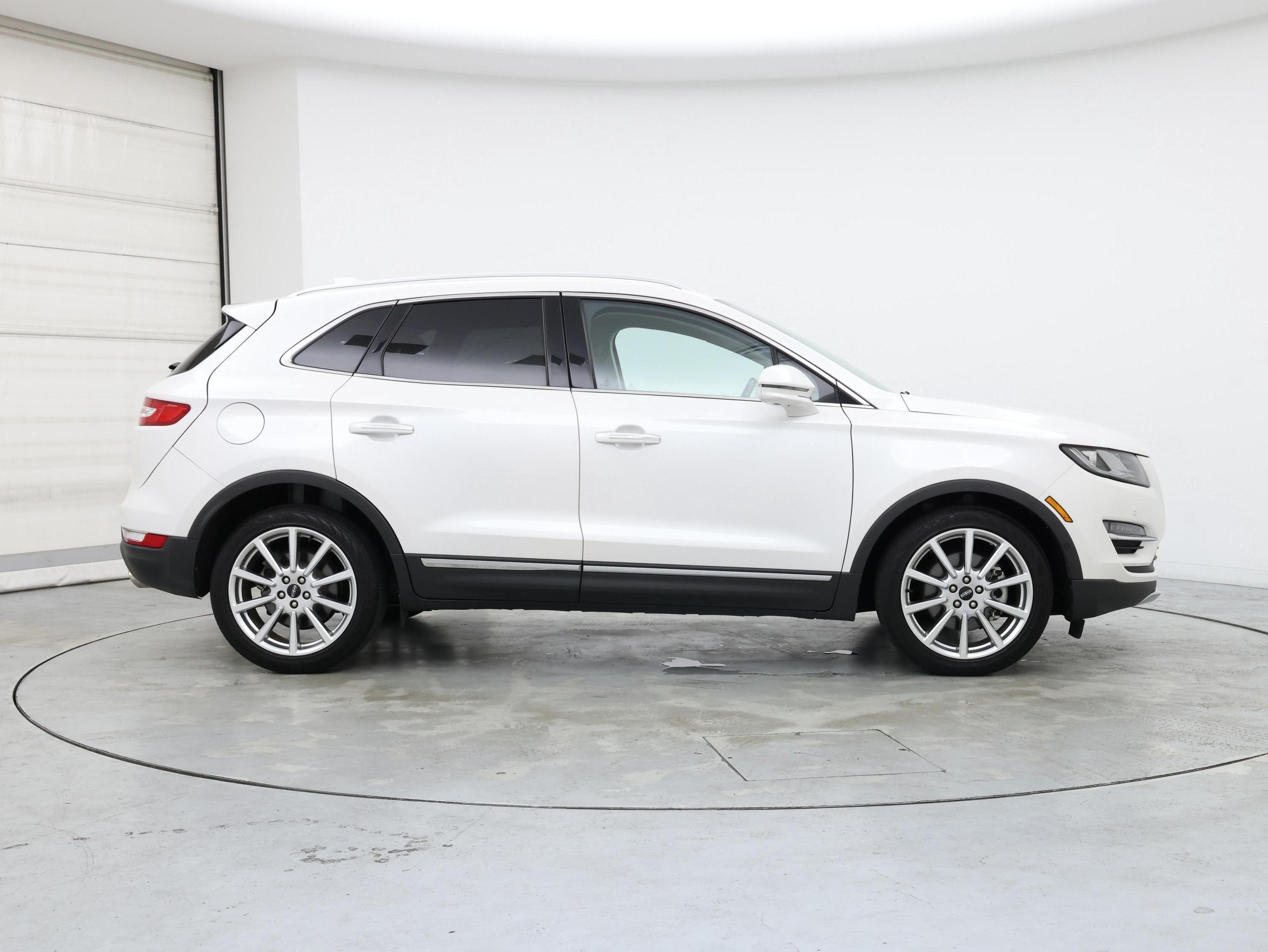 Thumbnail: 2019 Lincoln MKC - 7