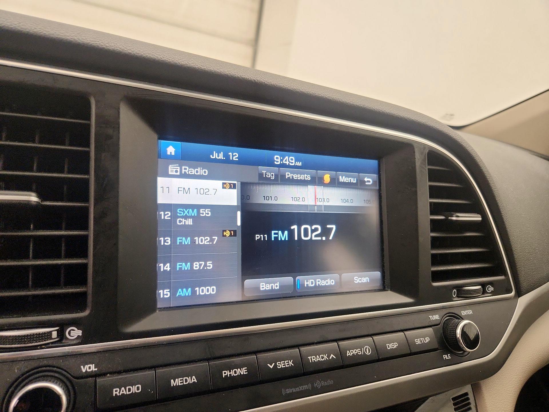 Thumbnail: 2017 Hyundai Elantra - 15