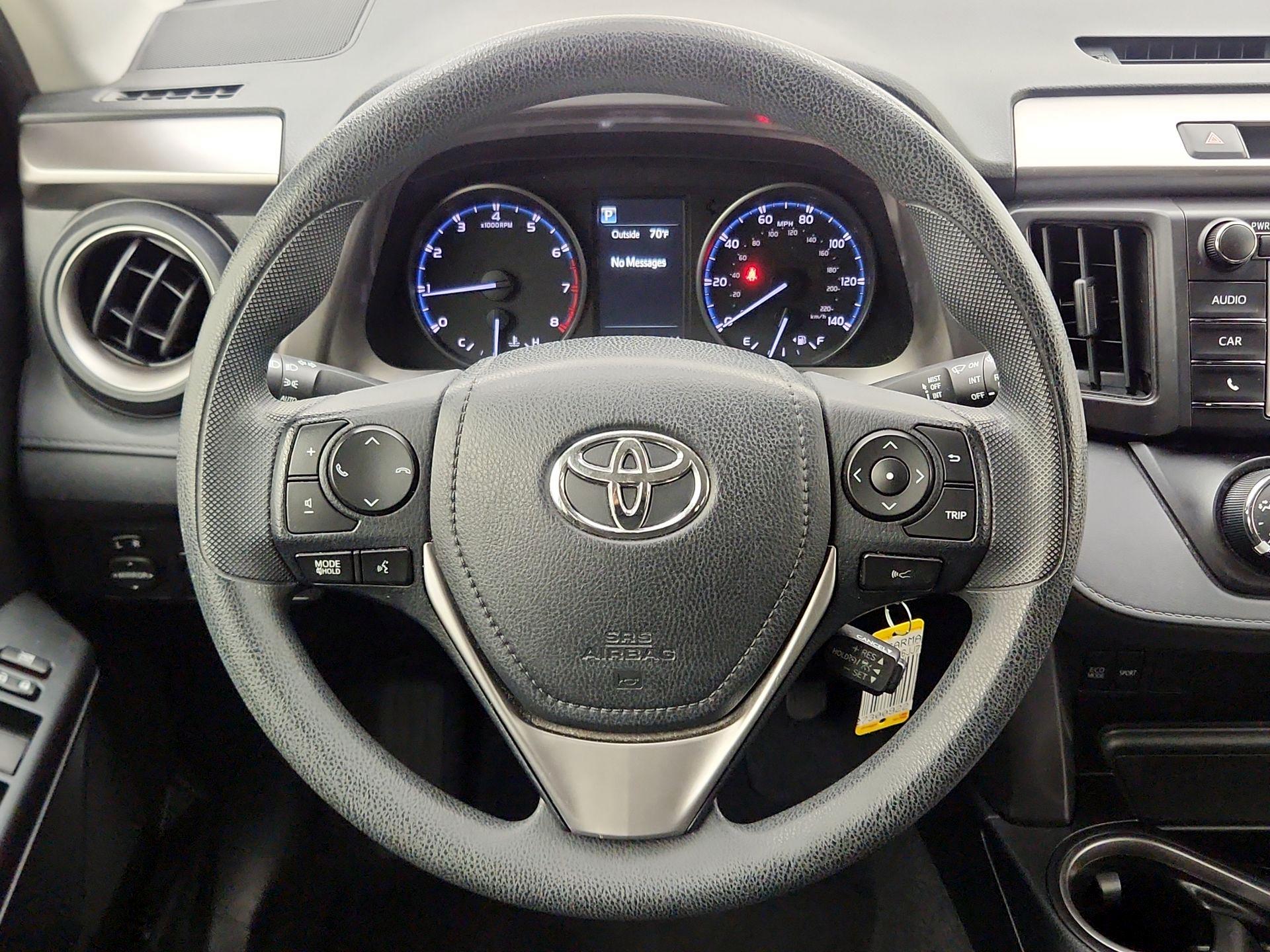 Thumbnail: 2018 Toyota RAV4 - 10