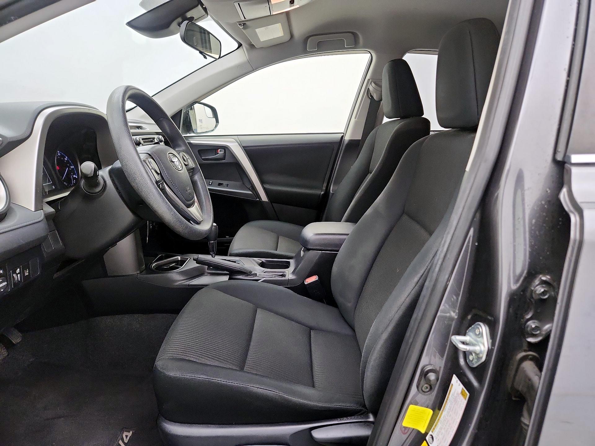 Thumbnail: 2018 Toyota RAV4 - 11
