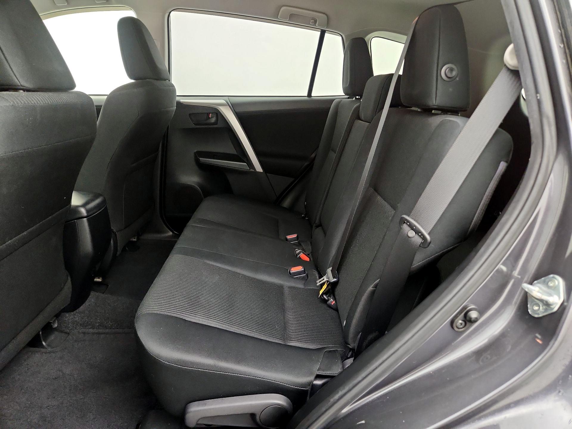 Thumbnail: 2018 Toyota RAV4 - 19