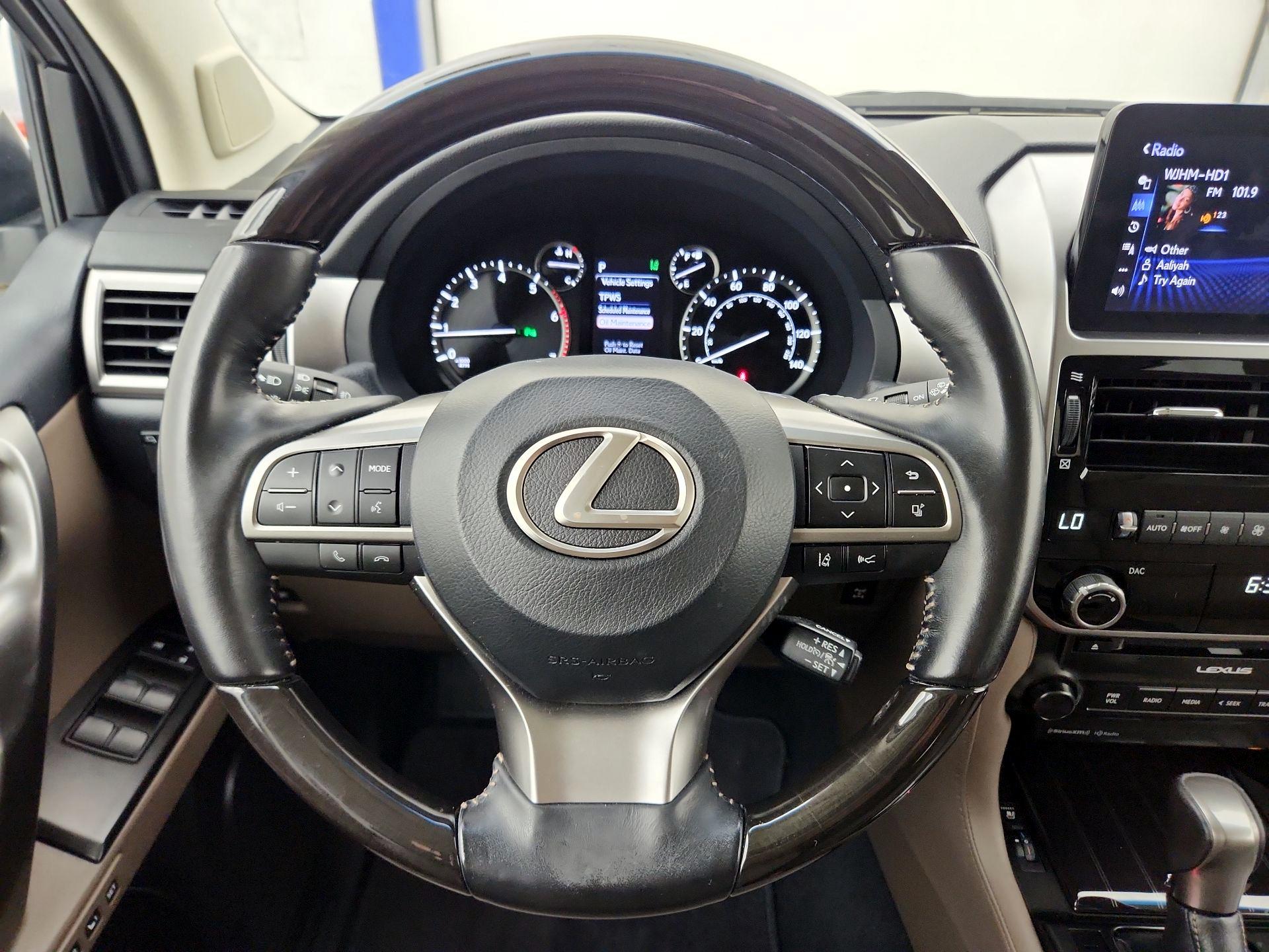 Thumbnail: 2022 Lexus GX - 10