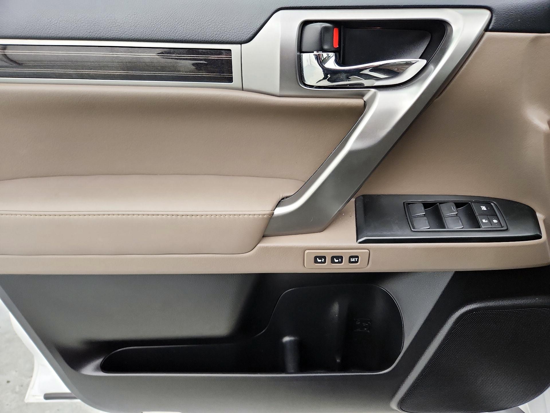 Thumbnail: 2022 Lexus GX - 12