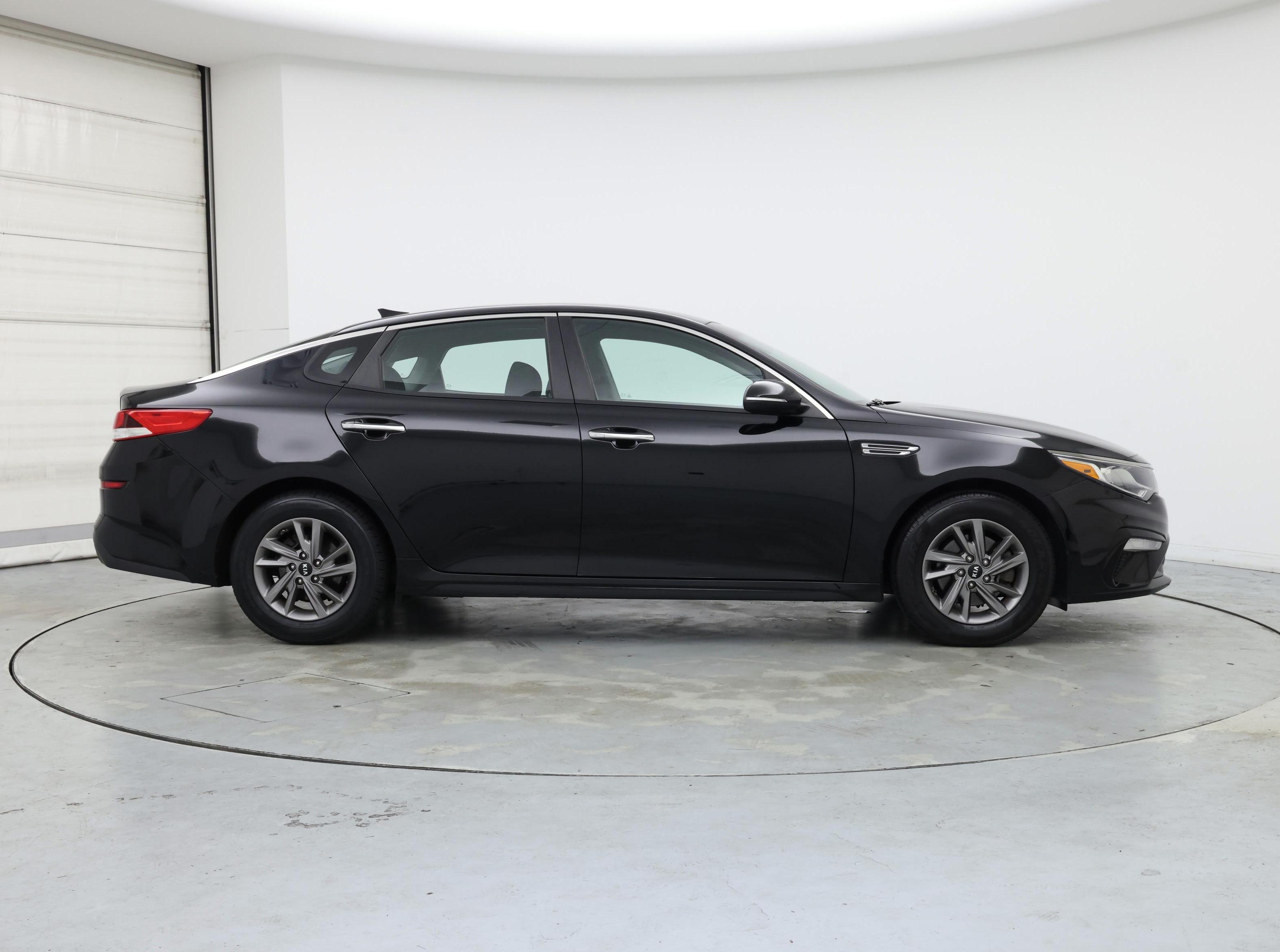 Thumbnail: 2020 Kia Optima - 7