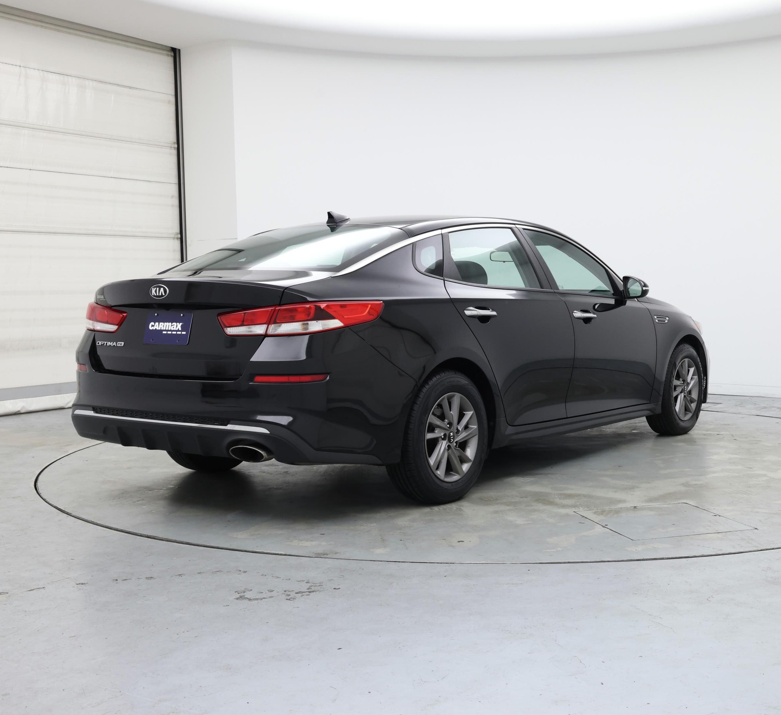Thumbnail: 2020 Kia Optima - 8