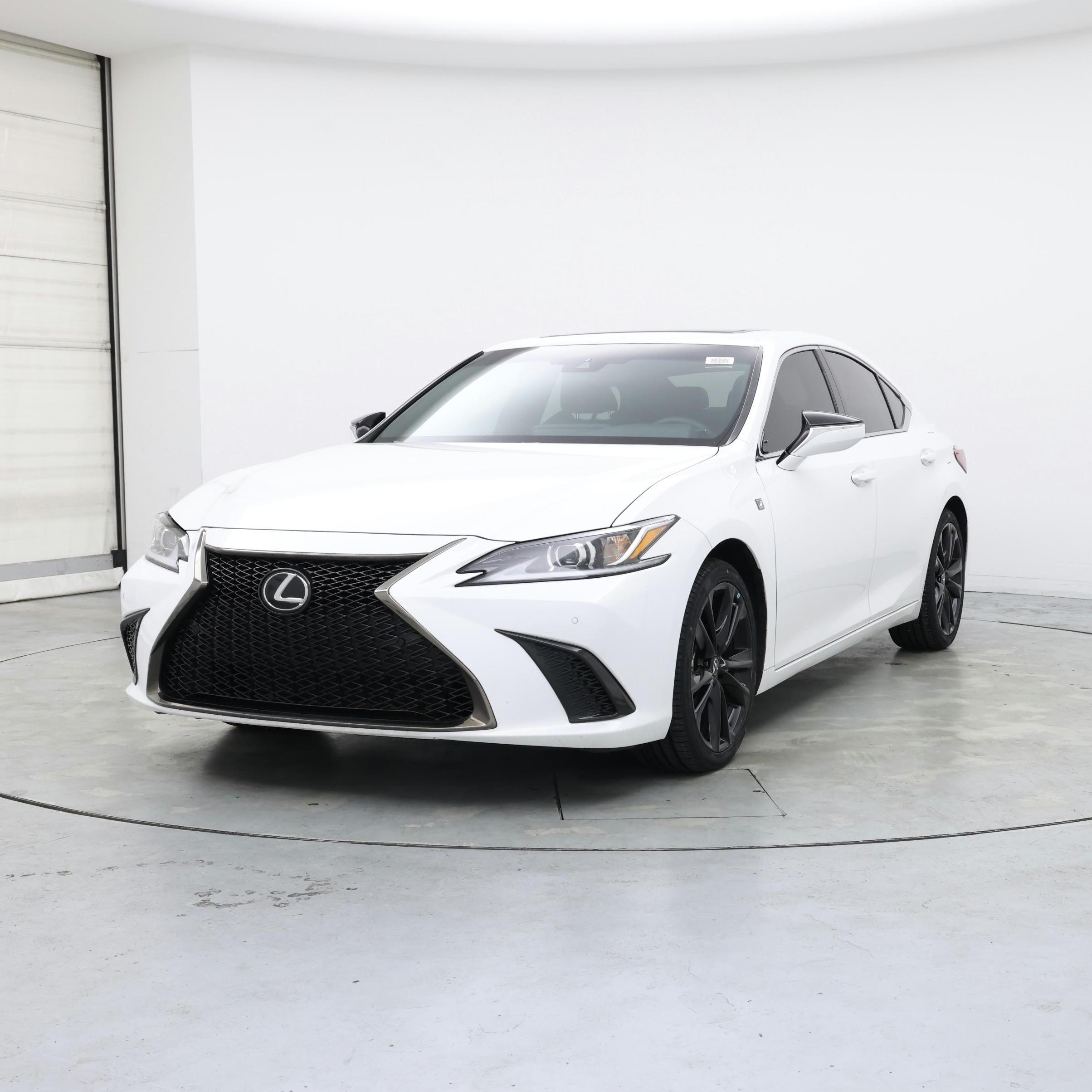Thumbnail: 2022 Lexus ES - 4