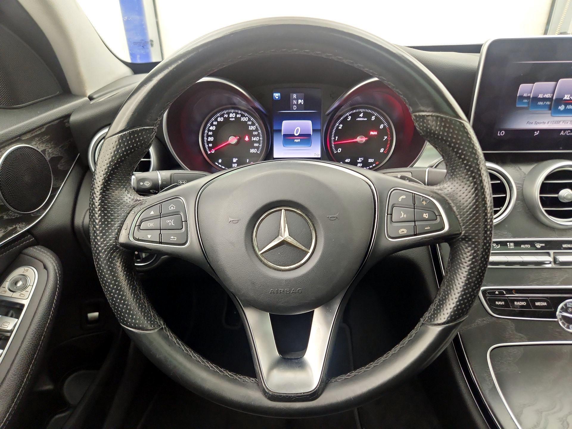 Thumbnail: 2016 Mercedes-Benz C-Class - 10