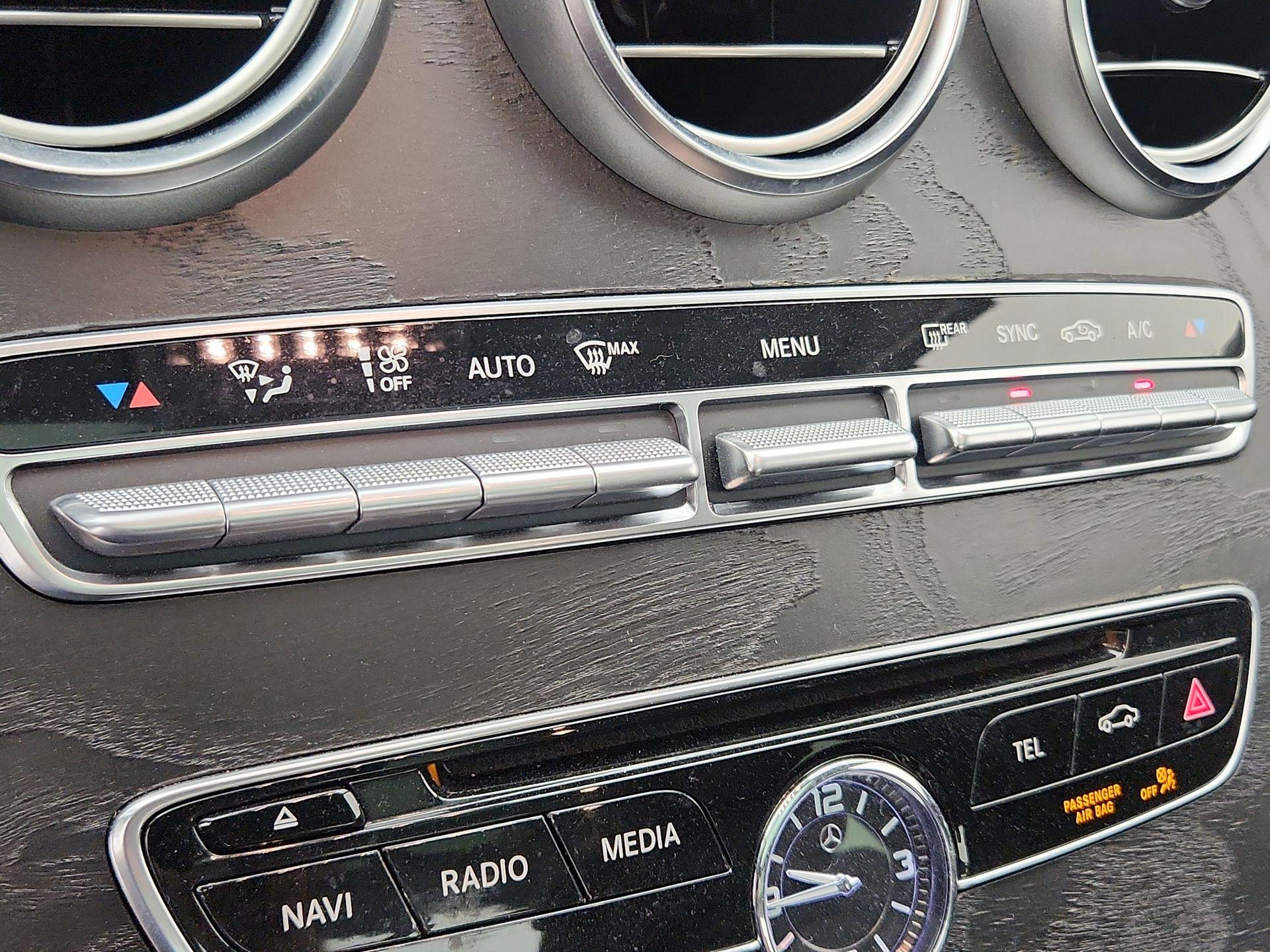 Thumbnail: 2016 Mercedes-Benz C-Class - 17