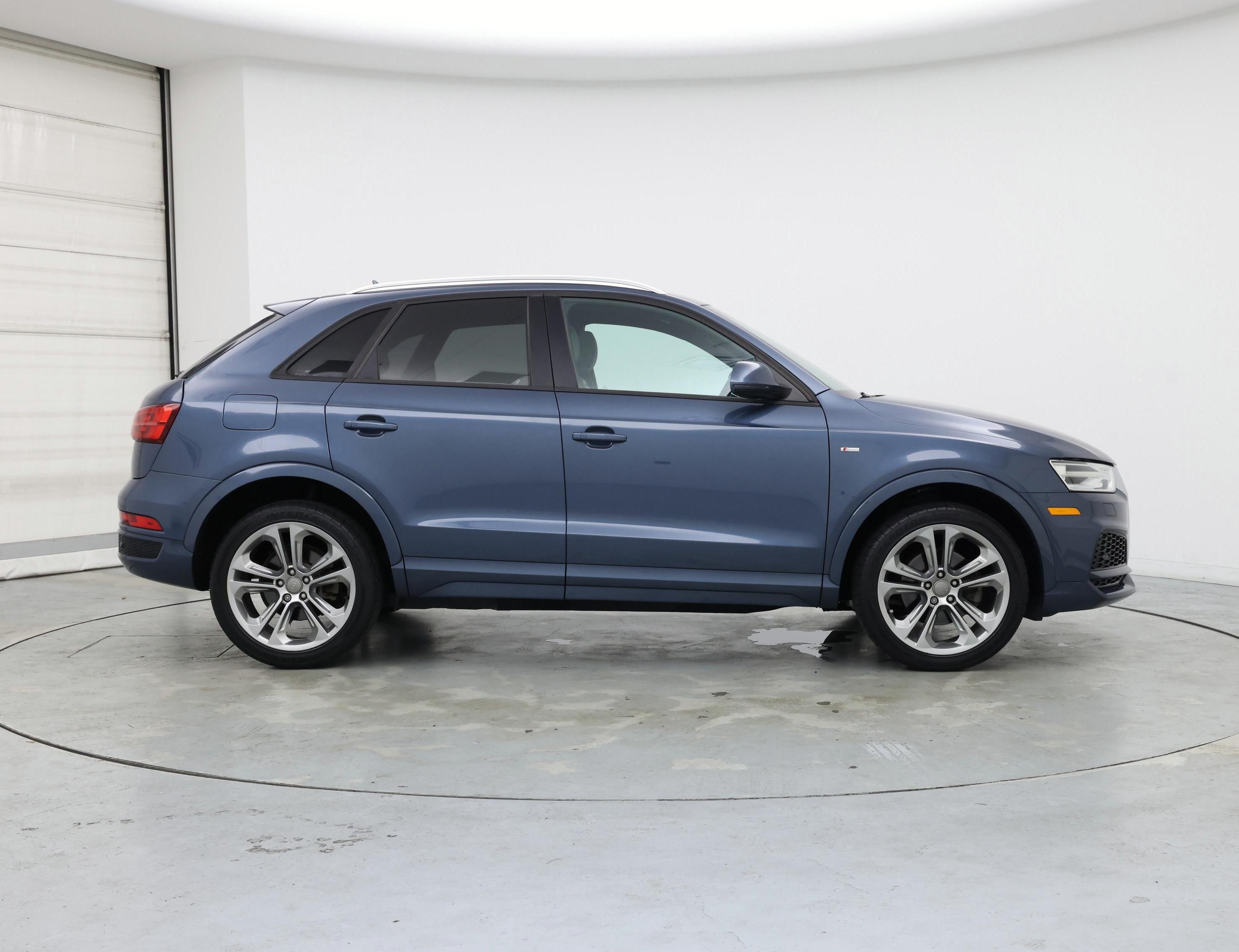 Thumbnail: 2018 Audi Q3 - 7