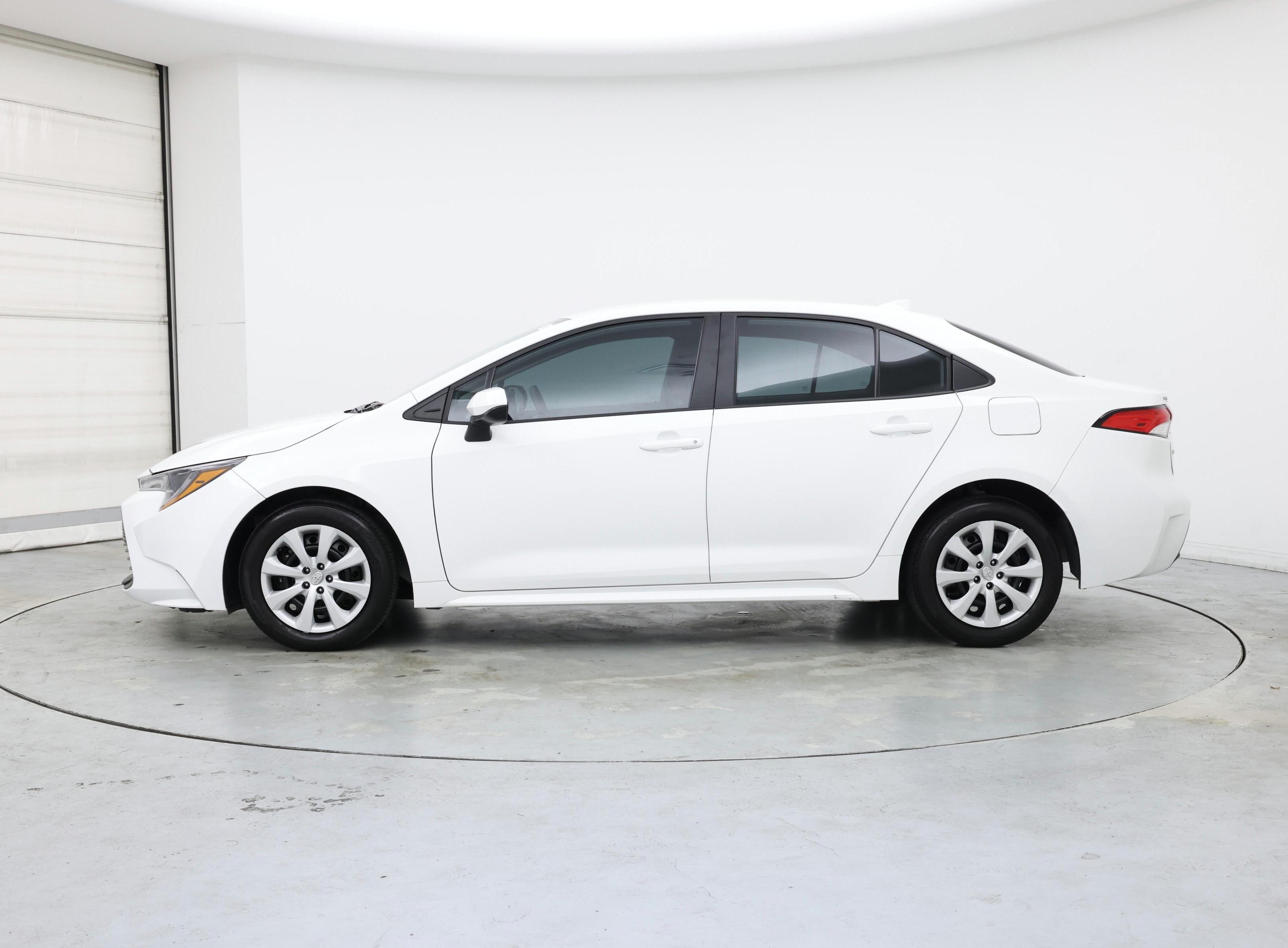 Thumbnail: 2024 Toyota Corolla - 3